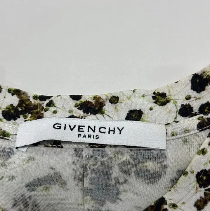 Givenchy Givenchy Floral Print Short Sleeve T-Shirt. Size US S / EU 44-46 / 1 - 5 Thumbnail