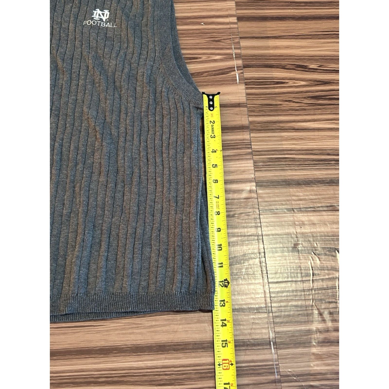 Adidas VINTAGE adidas Notre Dame Vest Knit Mens Logo Pullover Gray Cotton V Neck sz XL Size US L / EU 52-54 / 3 - 3 Thumbnail