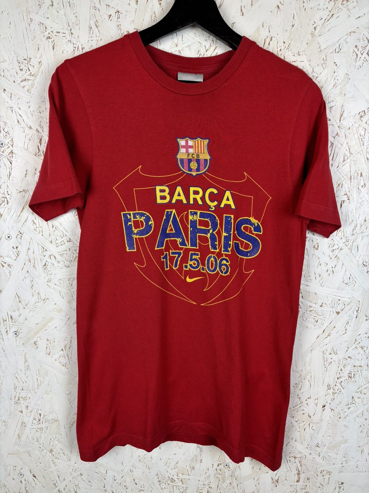 Nike Vintage Nike Barca Paris 2006 Ronaldinho #10 T-Shirt Red S Size US S / EU 44-46 / 1 - 1 Thumbnail