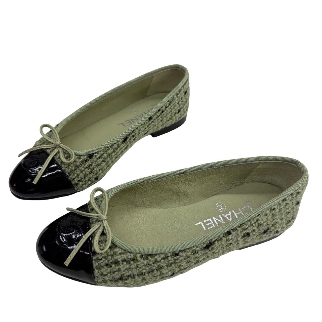 Chanel Chanel Tweed Ballet Flats Size 35.5 Size US 5.5 / IT 35.5 - 1 Thumbnail