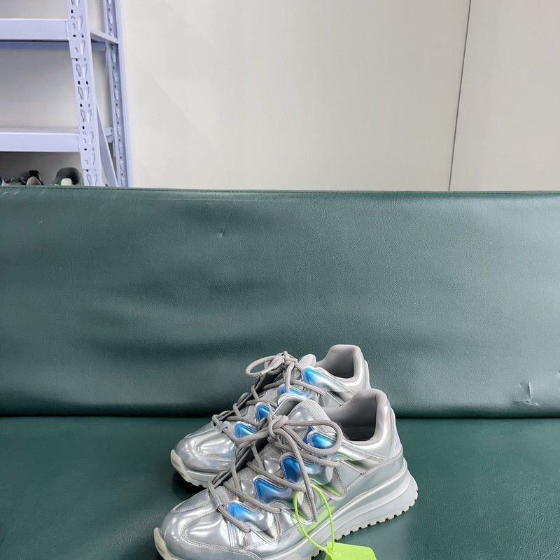 Louis Vuitton Louis Vuitton Silver Zig Zag Casual Sneakers for Men - Size US 8.5 / EU 41-42 - 1 Thumbnail