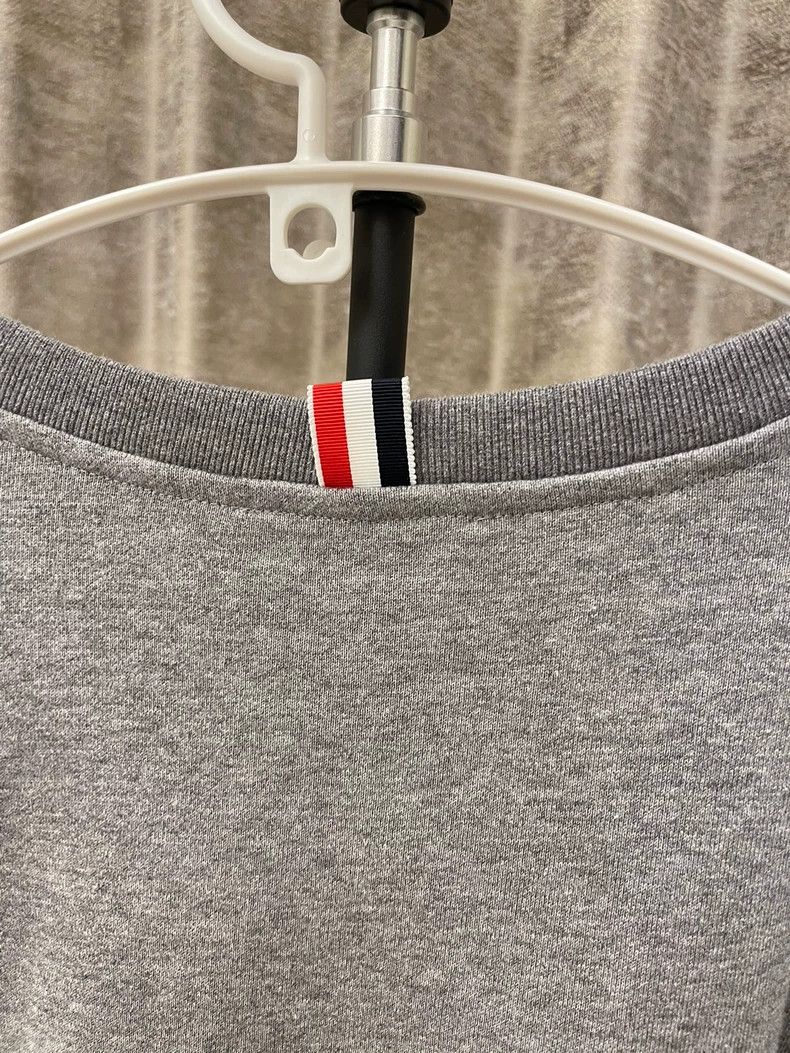 Thom Browne Thom Browne The jacket is grey Size US XL / EU 56 / 4 - 4 Thumbnail