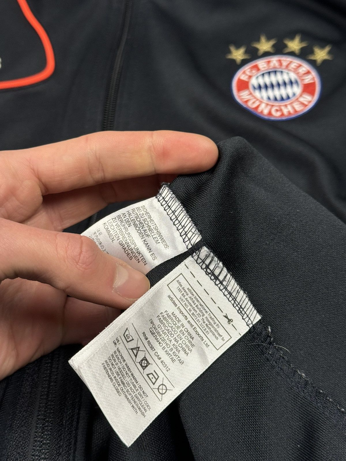 Adidas Vintage Adidas Bayern Munchen 2012 Track Jacket Size M Size US M / EU 48-50 / 2 - 16 Thumbnail