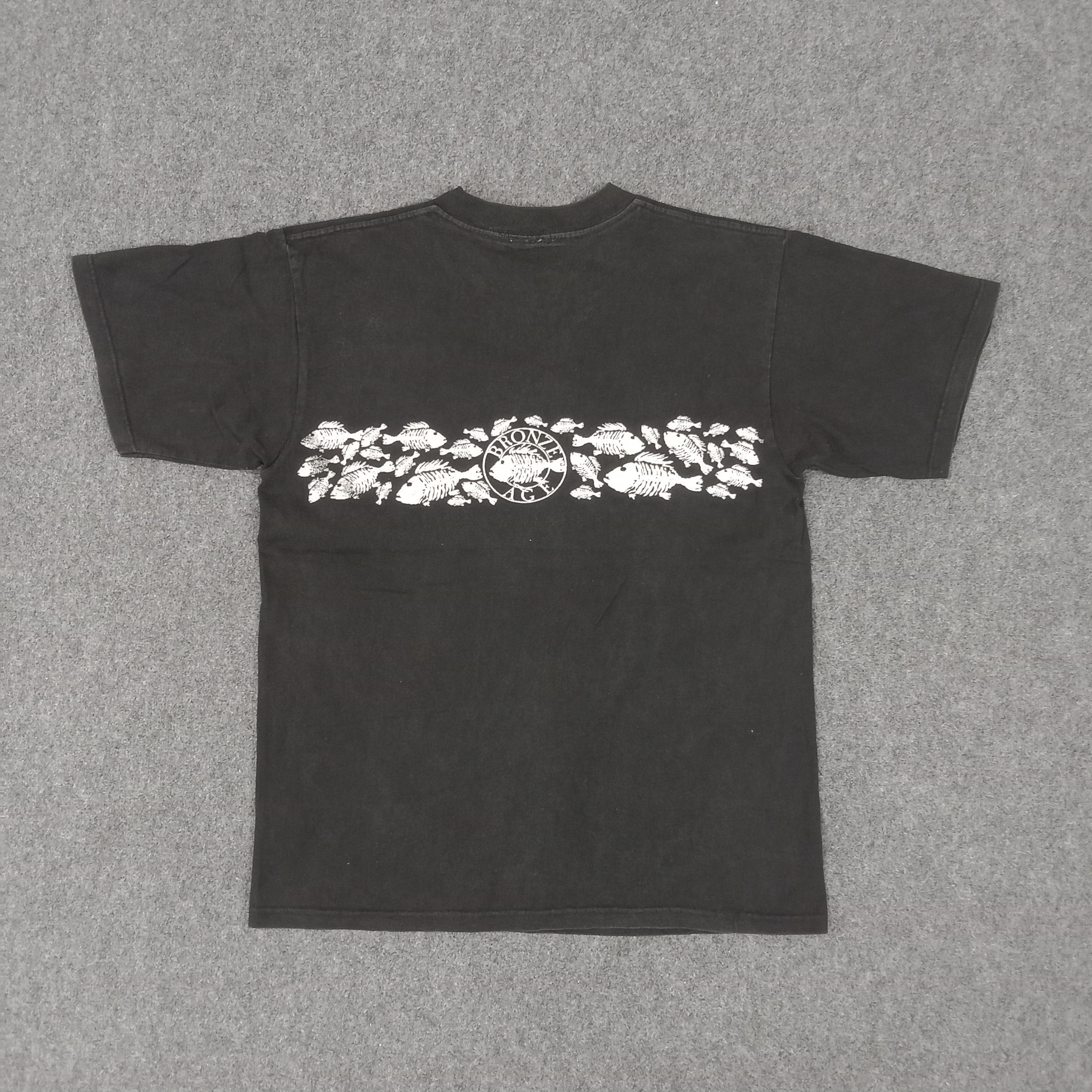 Vintage Bronze Age Surfing Style Big Logo Tshirt Size US M / EU 48-50 / 2 - 4 Thumbnail