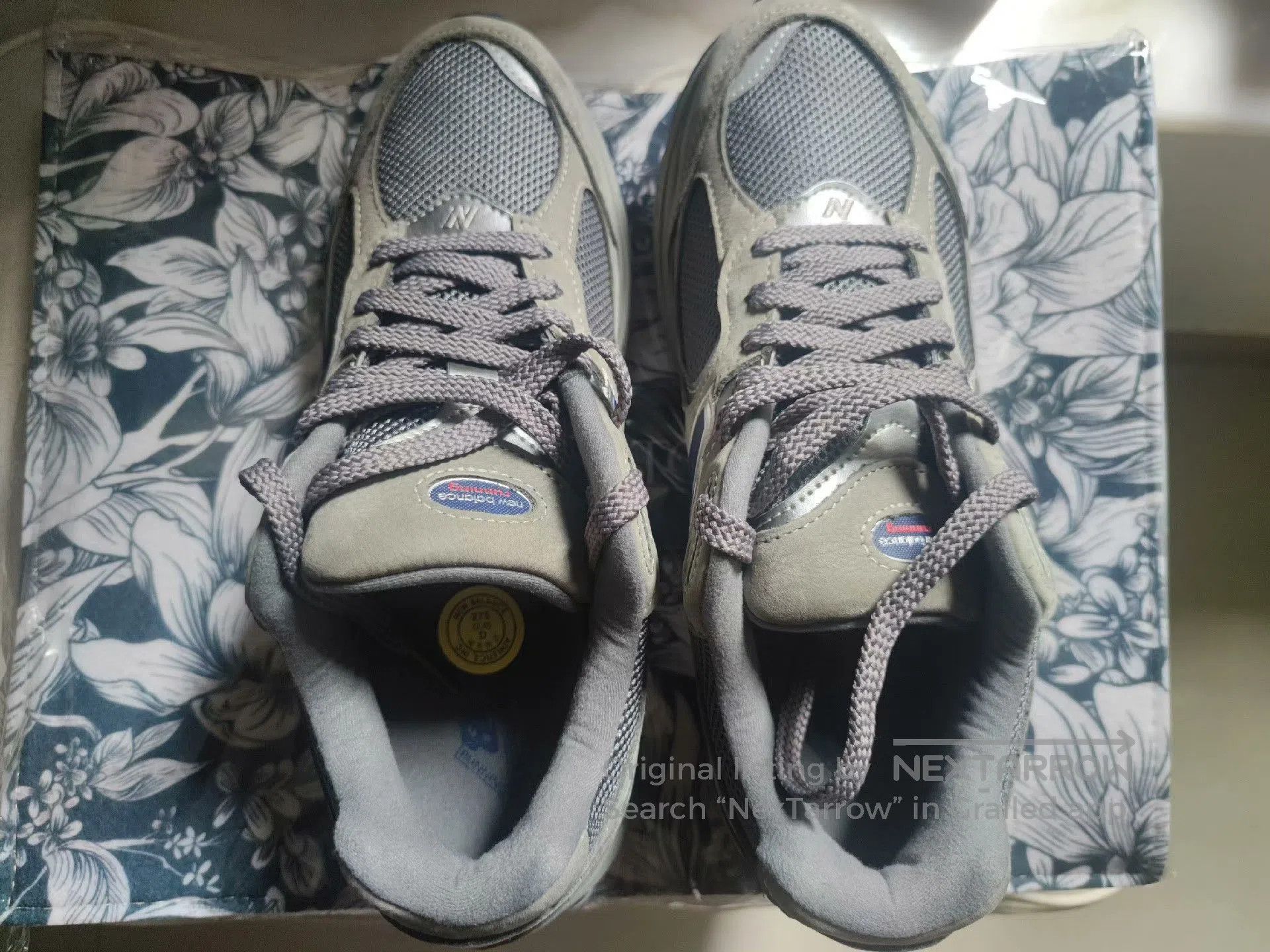 New Balance New Balance ML2002RA Retro Running Shoes. Size US 9.5 / EU 42-43 - 2 Thumbnail