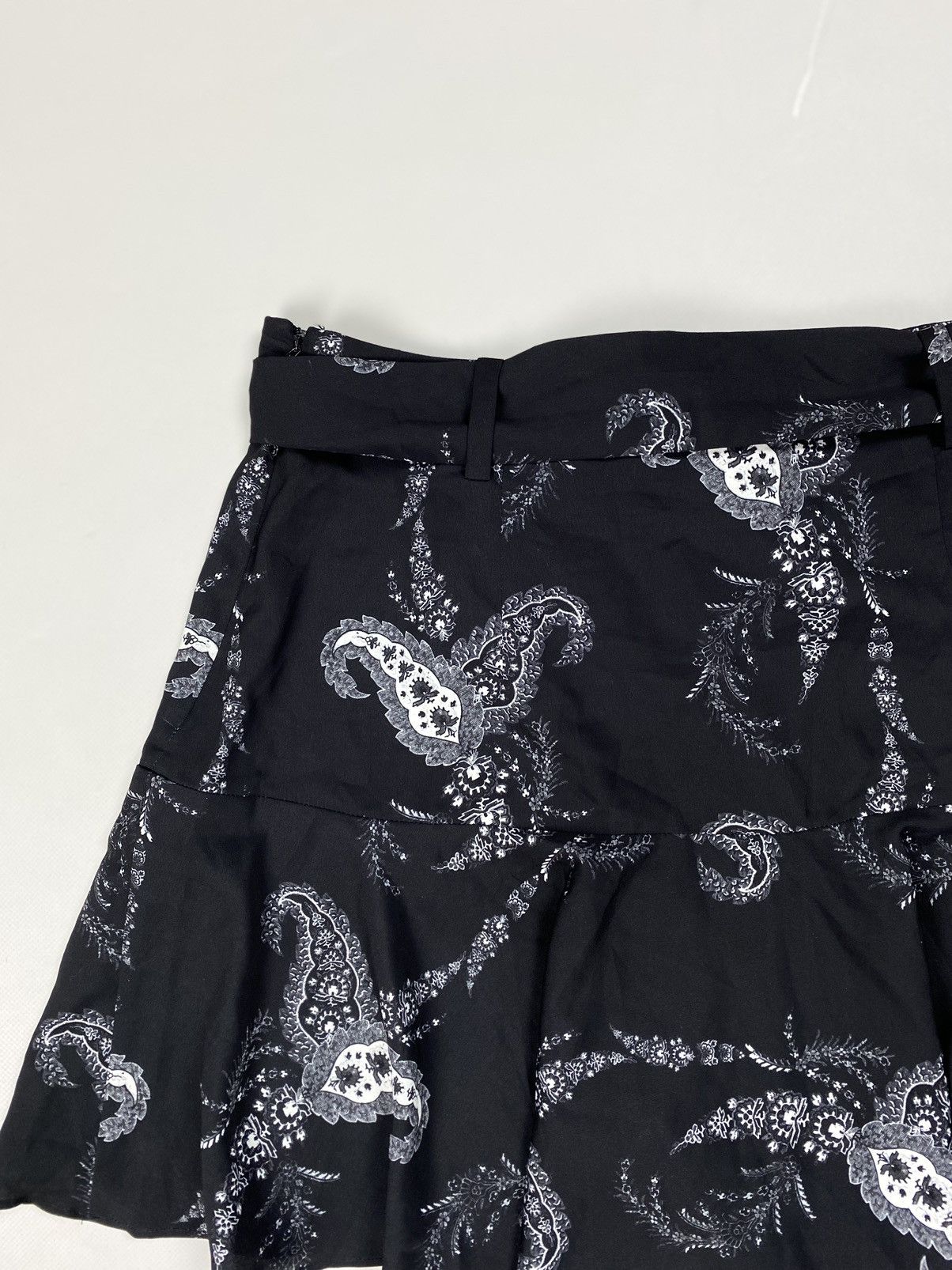 Allsaints Allsaints Frida Kashmir ladies skirt / skort size US 4 EU 36 Size 27" / US 4 / IT 40 - 16 Thumbnail