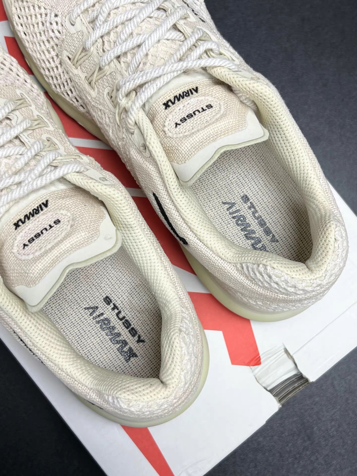 Nike Nike × Stüssy Air Max 2013 "Fossil" K15 Size US 10 / EU 43 - 4 Thumbnail