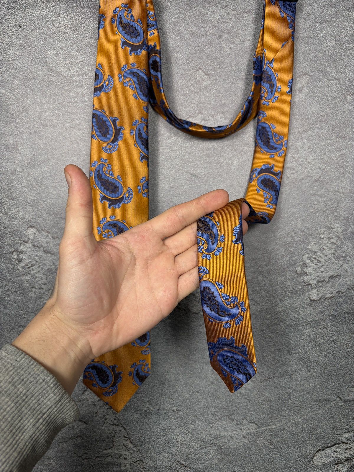 Hermes Seaward and Stearn Orange Paisley Silk Tie Size ONE SIZE - 4 Thumbnail
