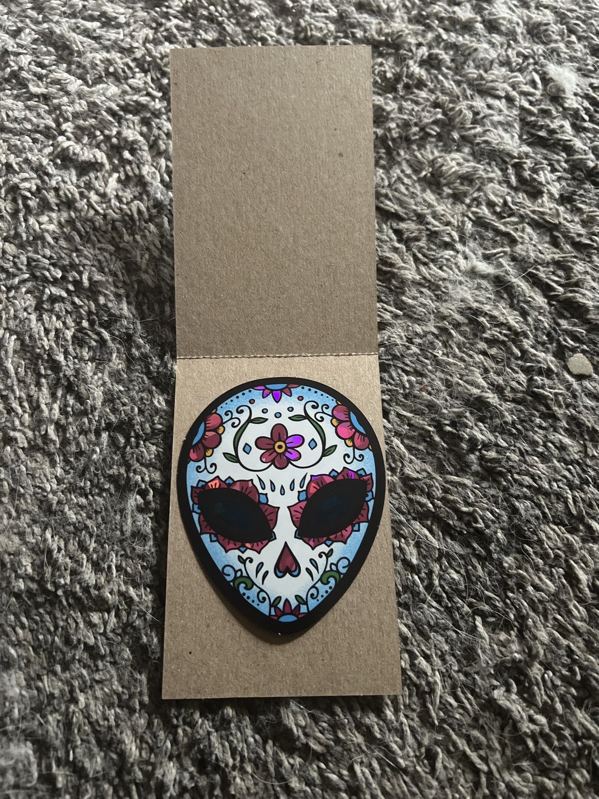 Hypebeast × Vintage Declassified Alien Files Series 1 Sticker Size ONE SIZE - 1 Thumbnail