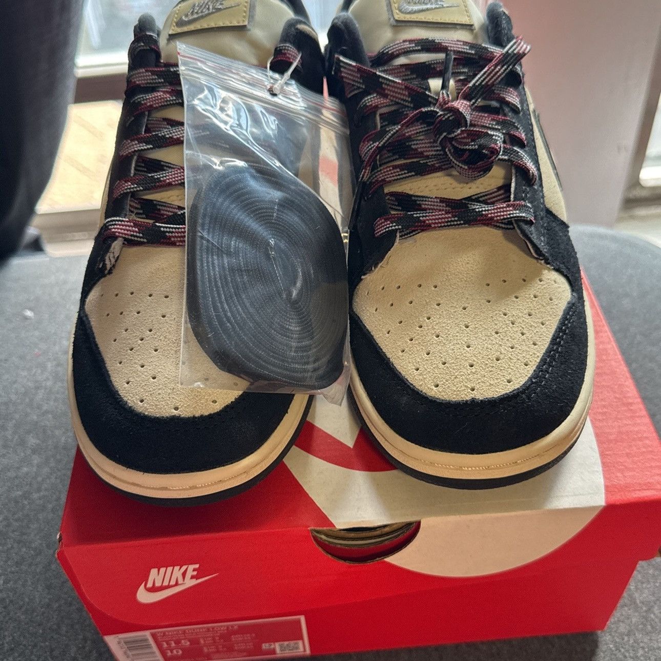 Nike Nike Dunk Low LX Black Suede Size US 10 / EU 43 - 3 Thumbnail