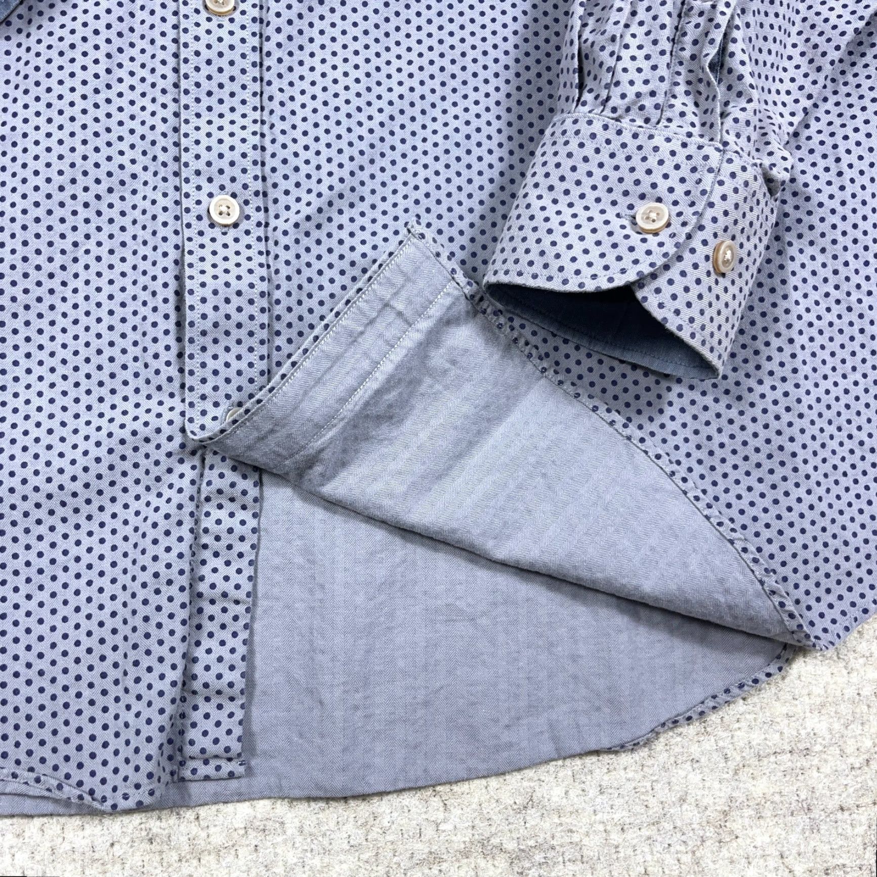 Charles Tyrwhitt Charles Tyrwhitt Shirt Men XL Gray Blue Weekend Button Up Classic Fit Polka Dot Size US XL / EU 56 / 4 - 3 Thumbnail