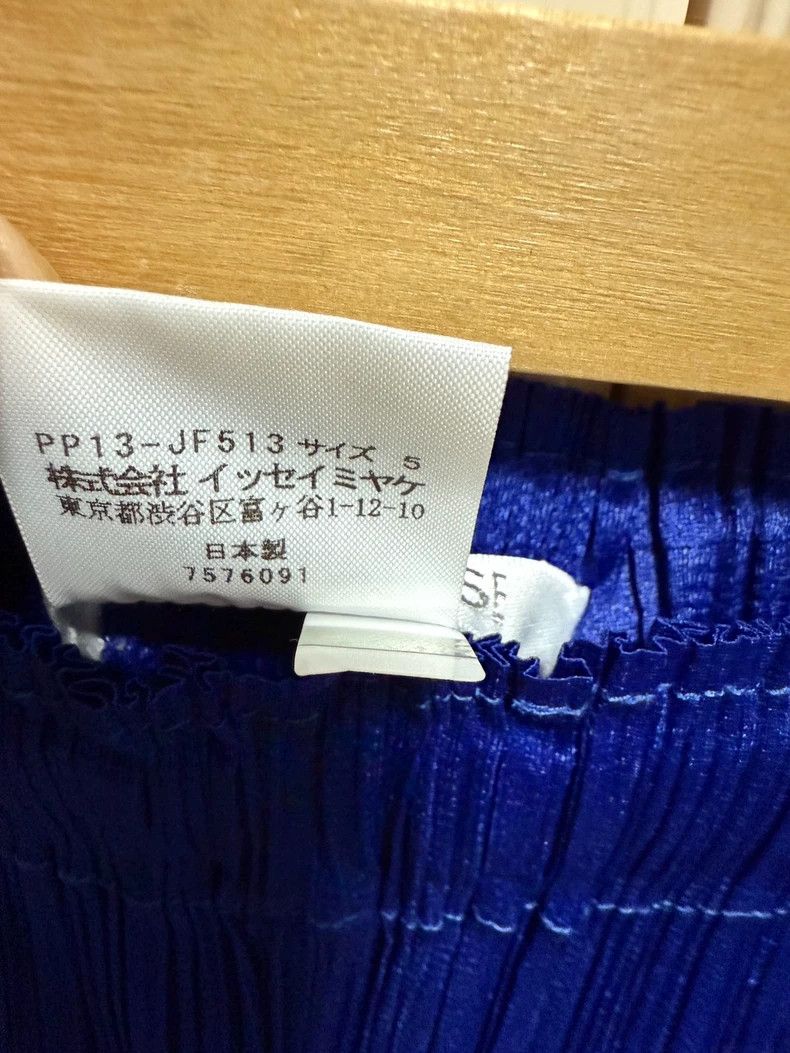 Issey Miyake Issey Miyake size:5 Loose wide-leg pants in a pleated blue Size 23" - 3 Thumbnail