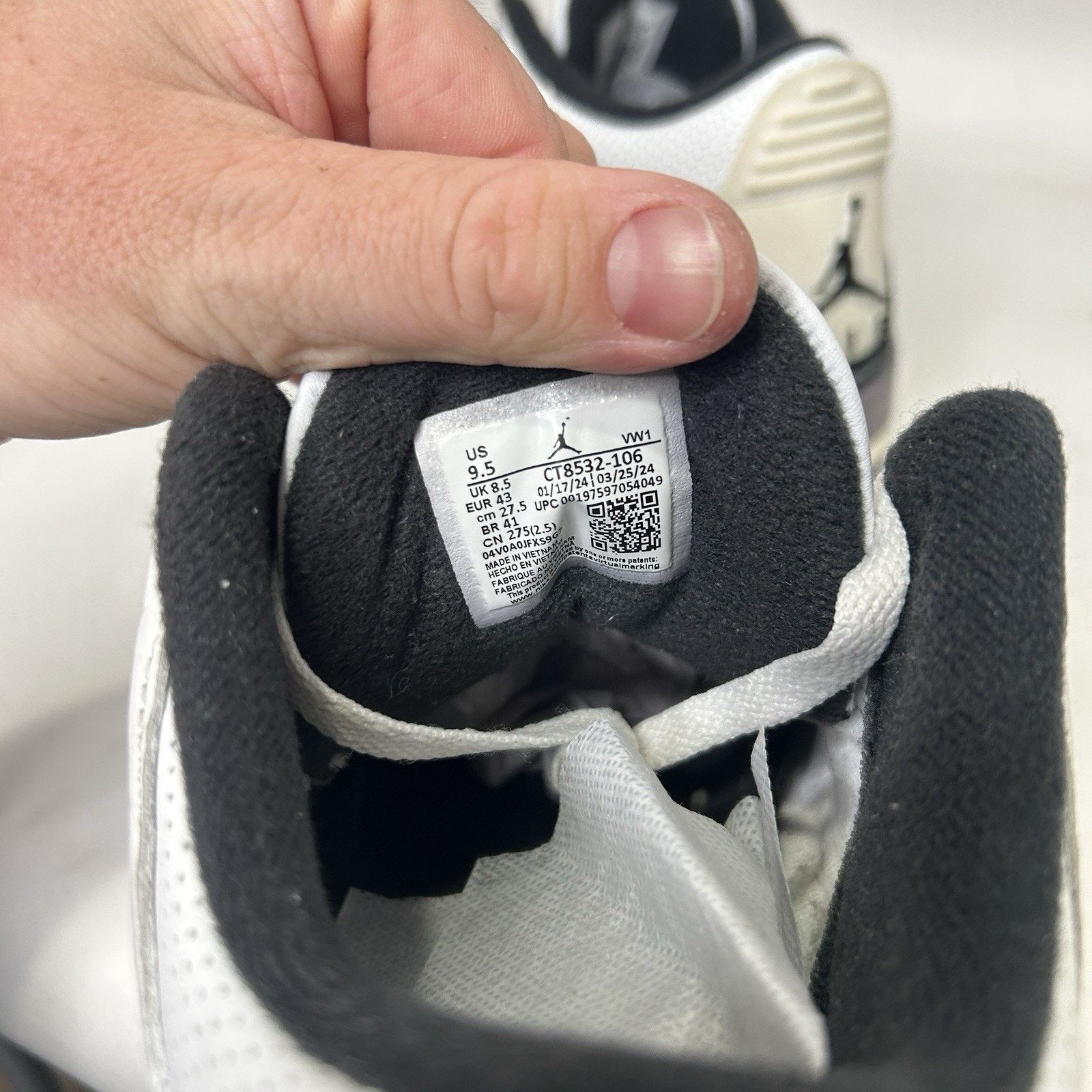 Nike Nike Air Jordan 3 Retro “Cement Grey Summit White Fire Red” Size US 9.5 / EU 42-43 - 11 Thumbnail
