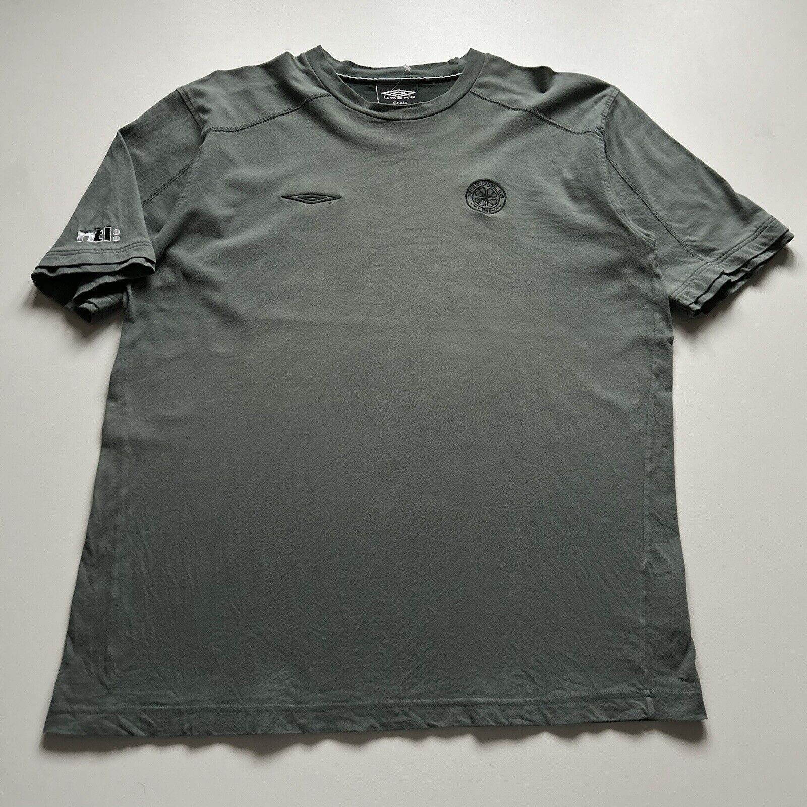 Umbro Vintage Y2K Celtic Football Club Umbro Kit T Shirt XL Rare Size US XL / EU 56 / 4 - 1 Thumbnail