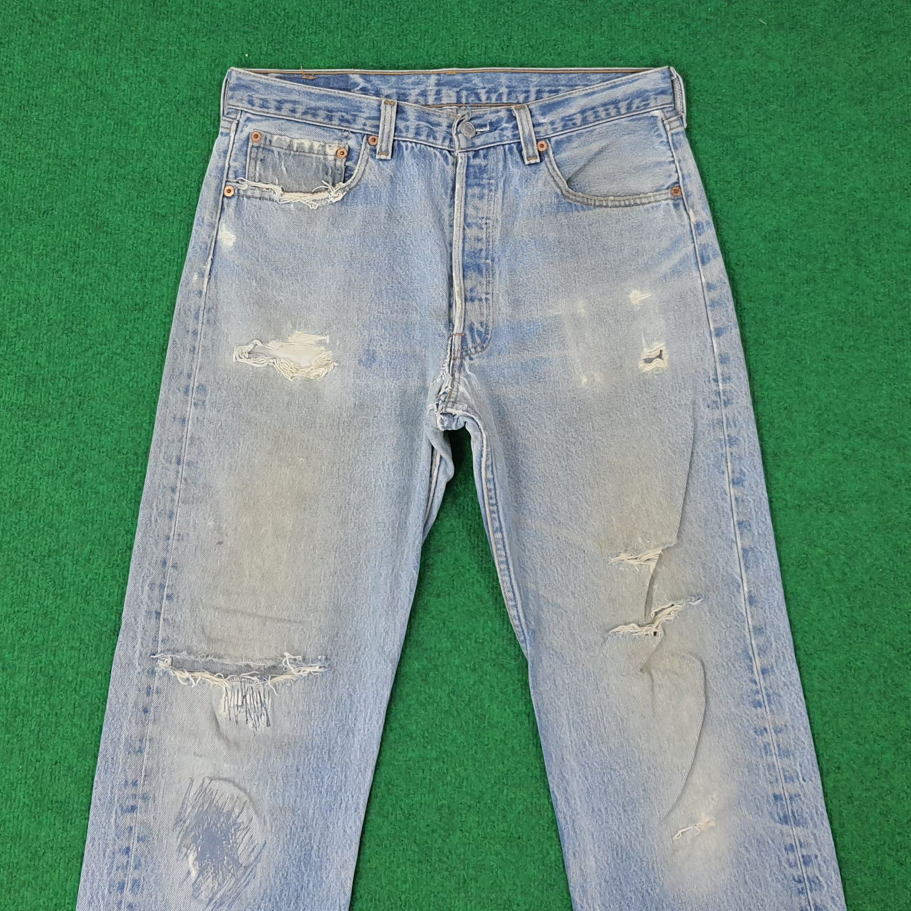 Levi's Vintage Levi's 501 Denim Distressed Style Jeans C252N18 Size US 31 - 2 Thumbnail