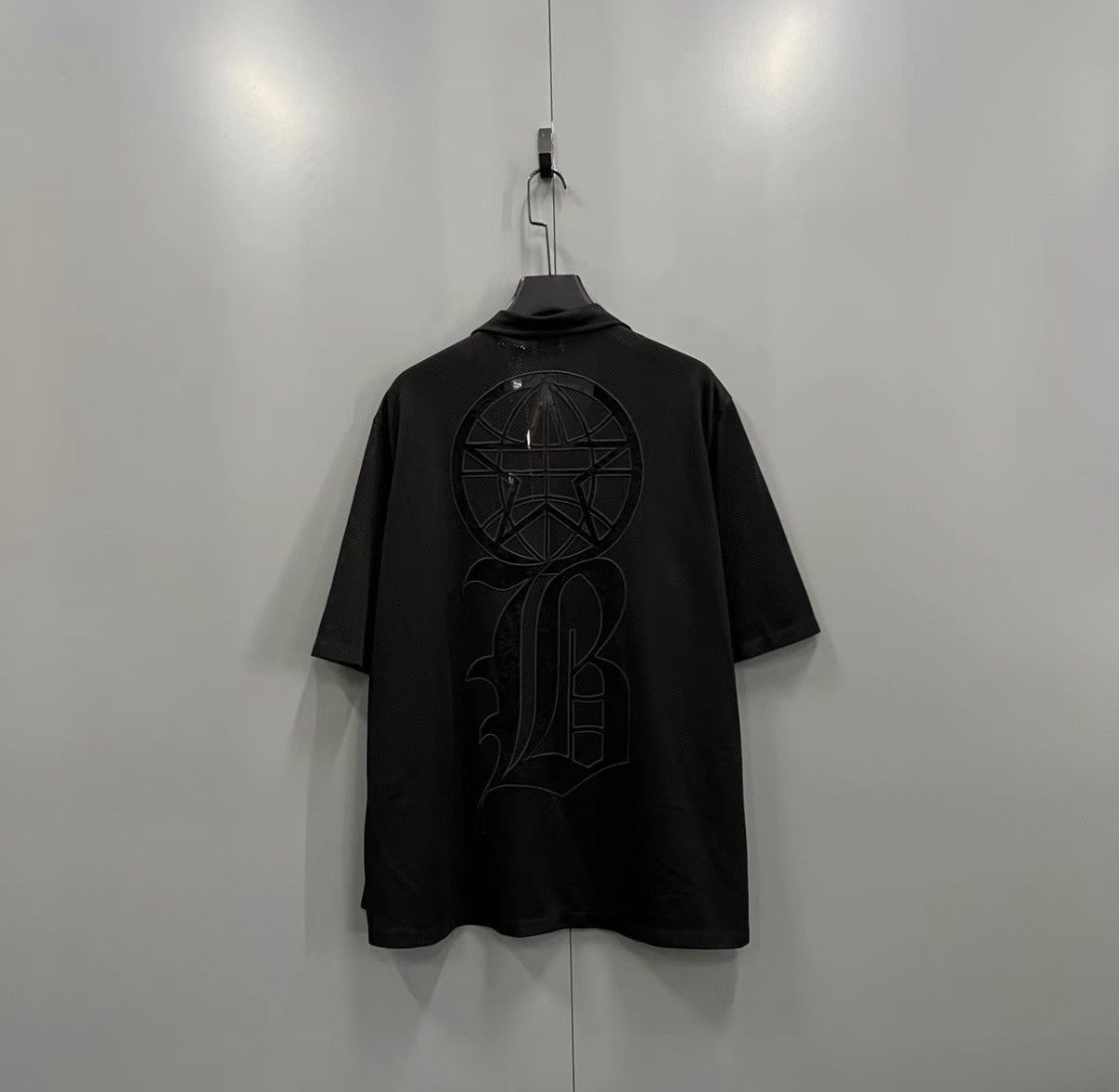 Burberry Burberry Back Embroidered Mesh Short-Sleeve Shirt J41 Size US L / EU 52-54 / 3 - 2 Thumbnail