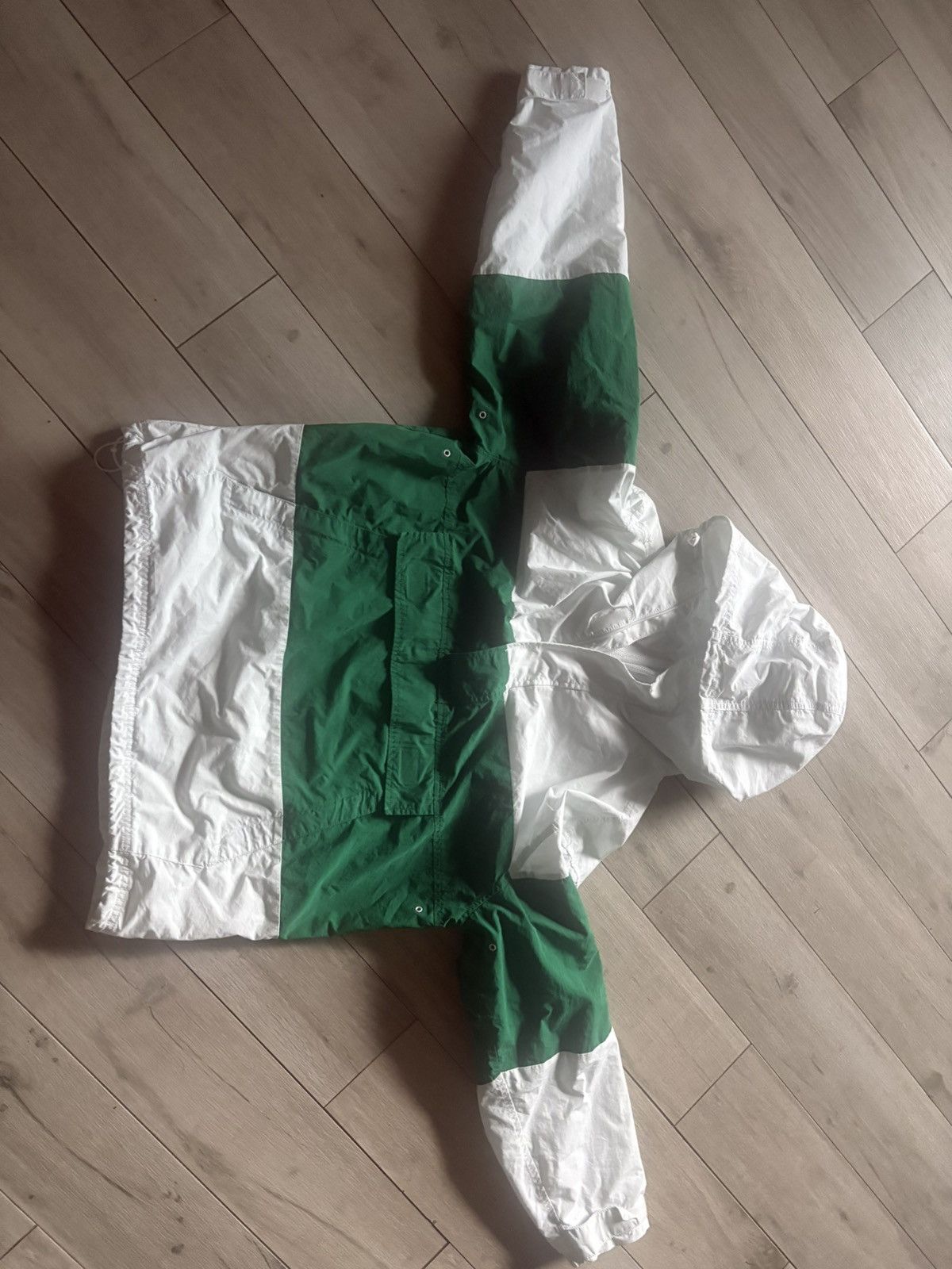 Gap × Palace Palace x Gap Windbreaker 'White/Green' Size US M / EU 48-50 / 2 - 3 Thumbnail
