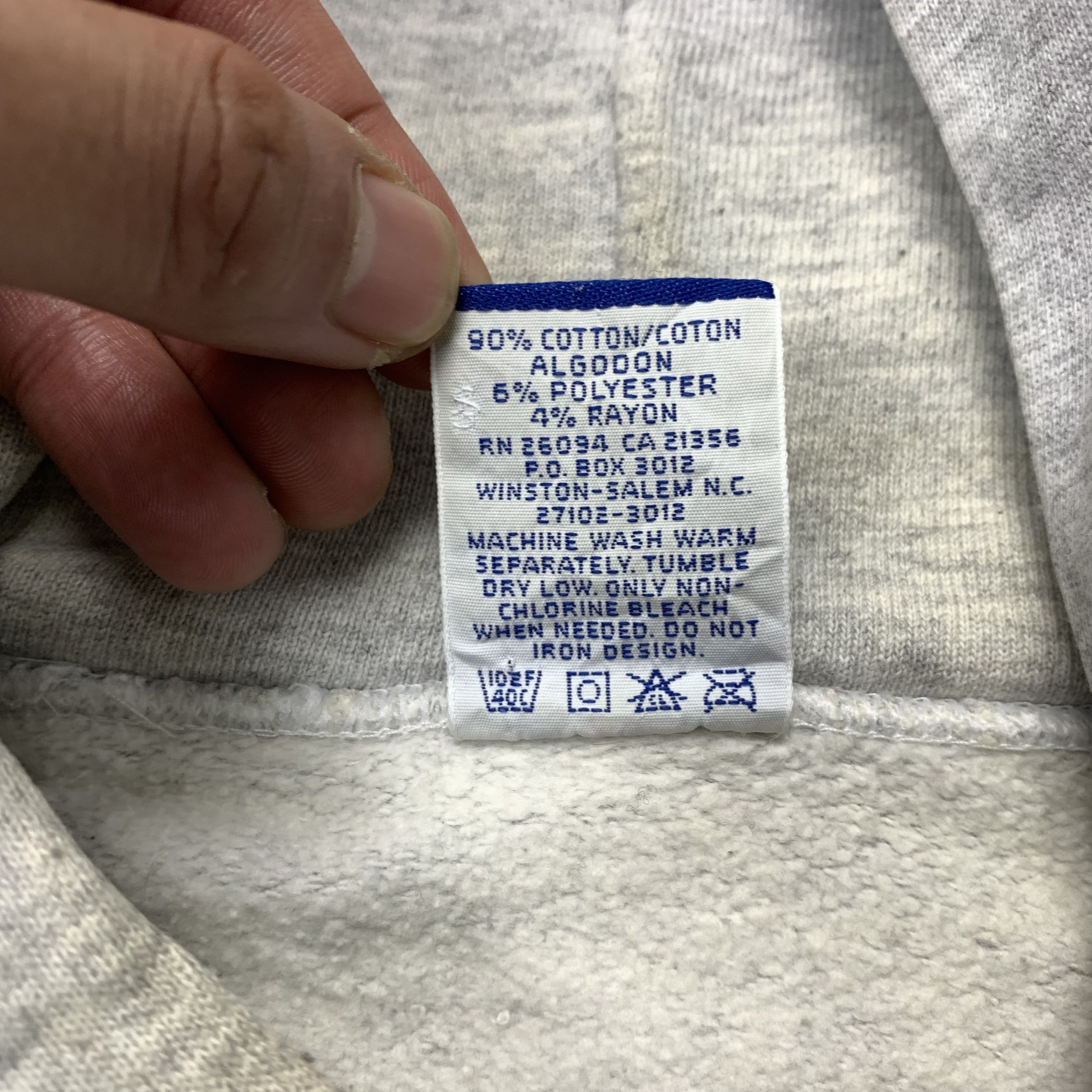 Champion Vintage Champion Basic Logo Hoodie Size US L / EU 52-54 / 3 - 5 Thumbnail