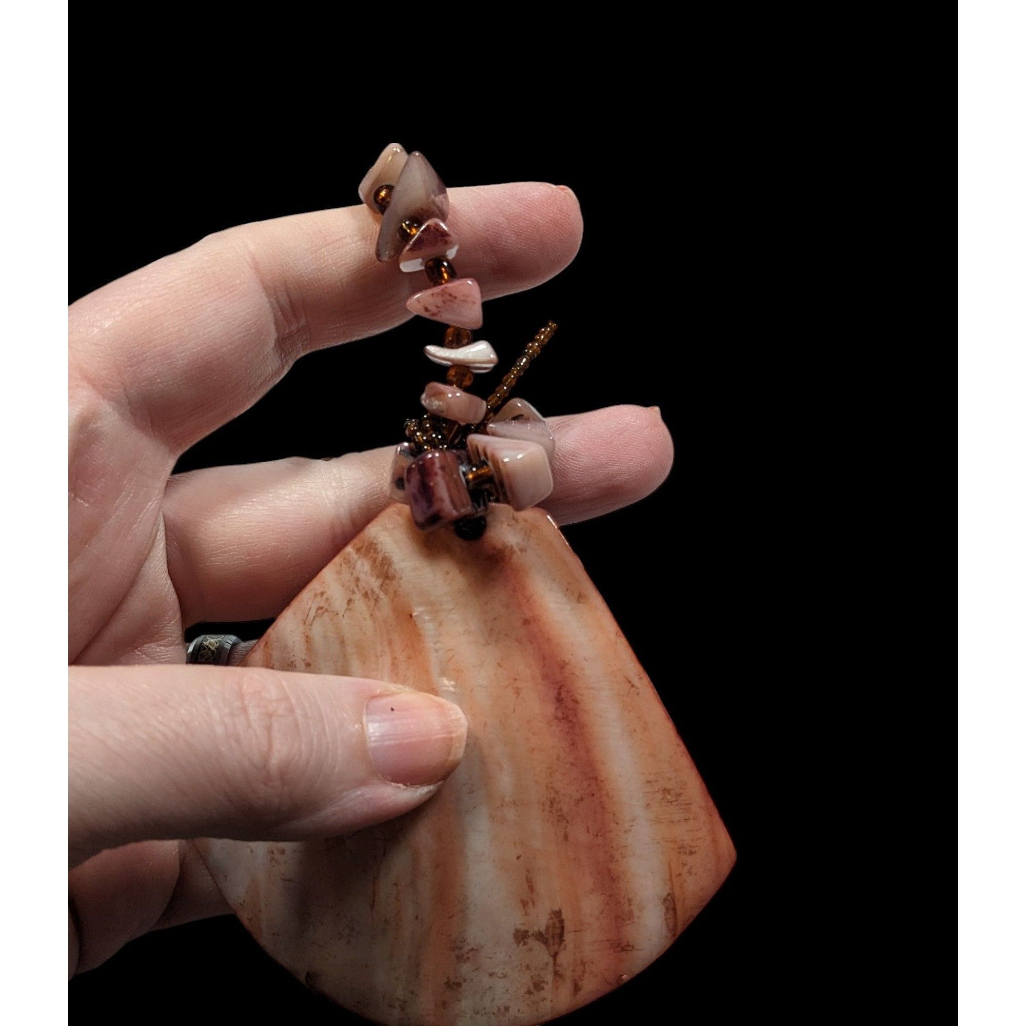 Other Vintage Mermaidcore Brown Shell And Glass Beaded Pendant Nec Size ONE SIZE - 7 Thumbnail