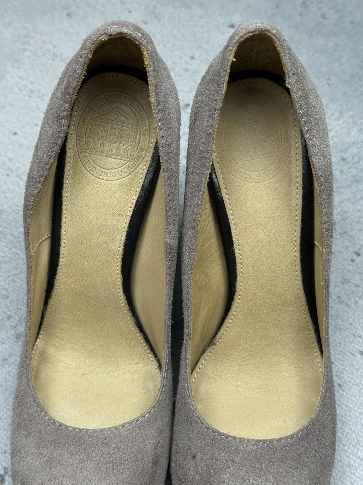 Acne Studios Vintage Acne Studios Taupe Suede Chunky Block Heel Pumps Lux Size US 7 / IT 37 - 22 Thumbnail