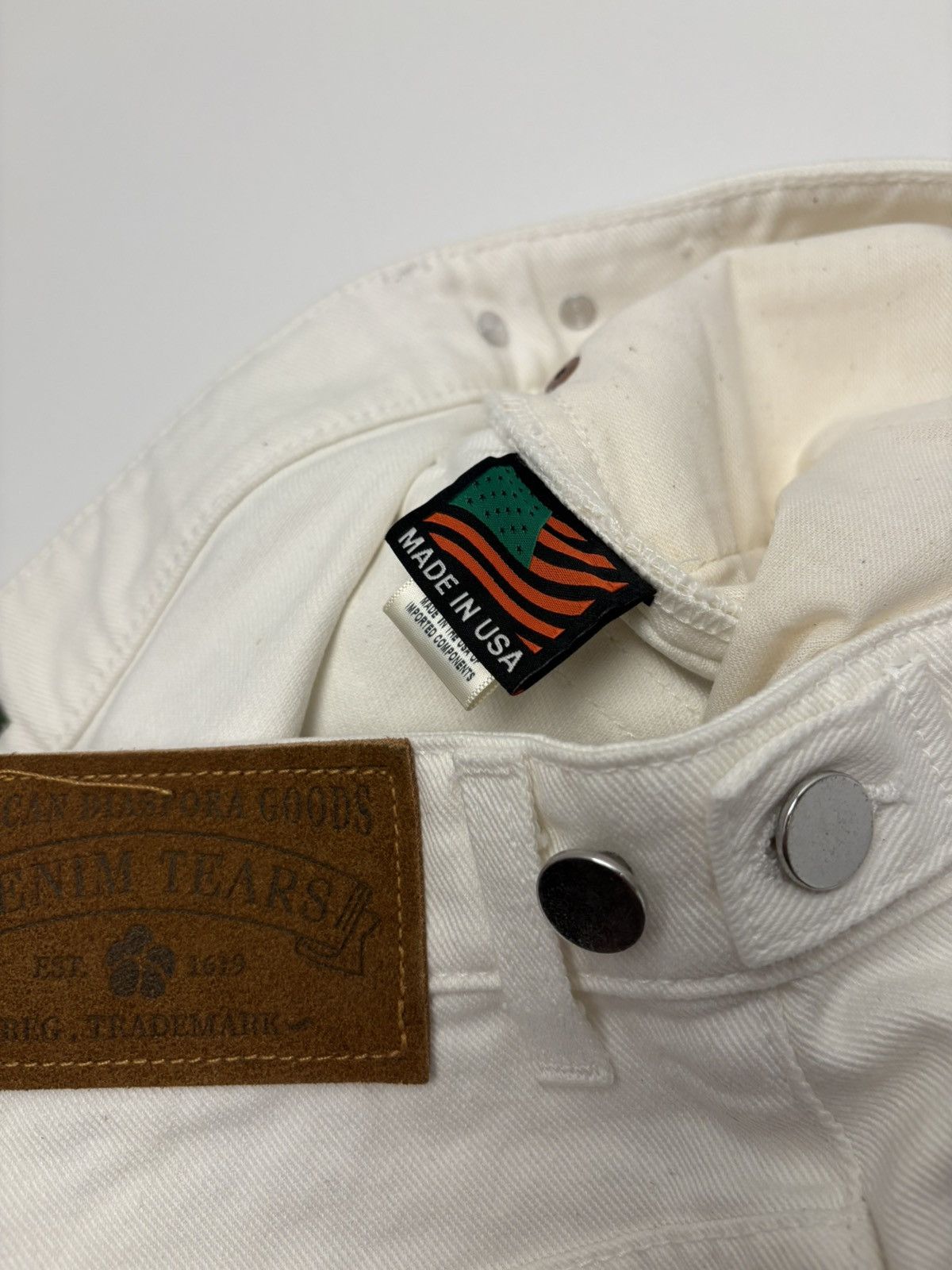 DENIM TEARS Denim Tears Cotton Wreath Denim Short -White Size US 30 / EU 46 - 7 Thumbnail