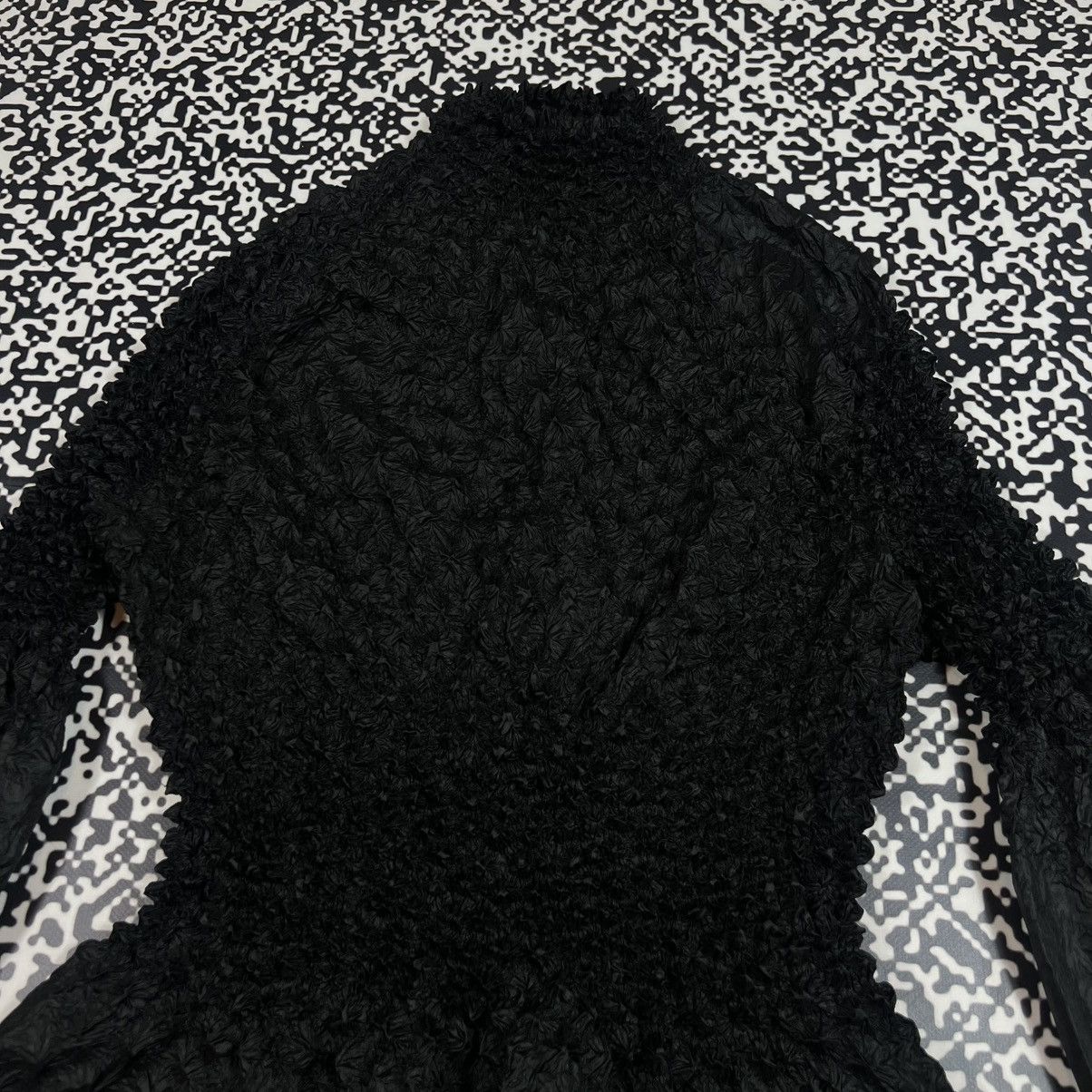Japanese Brand Vintage Y2K Shibori Japanese Pleats Issey Style Blouses Size L / US 10 / IT 46 - 8 Thumbnail