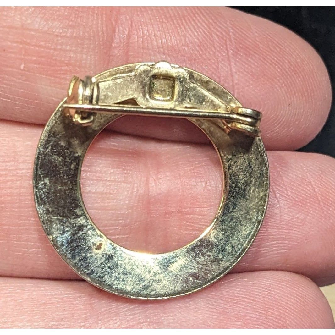 Other Simple Elegant Gold Tone Open Circle Brooch Size ONE SIZE - 4 Thumbnail