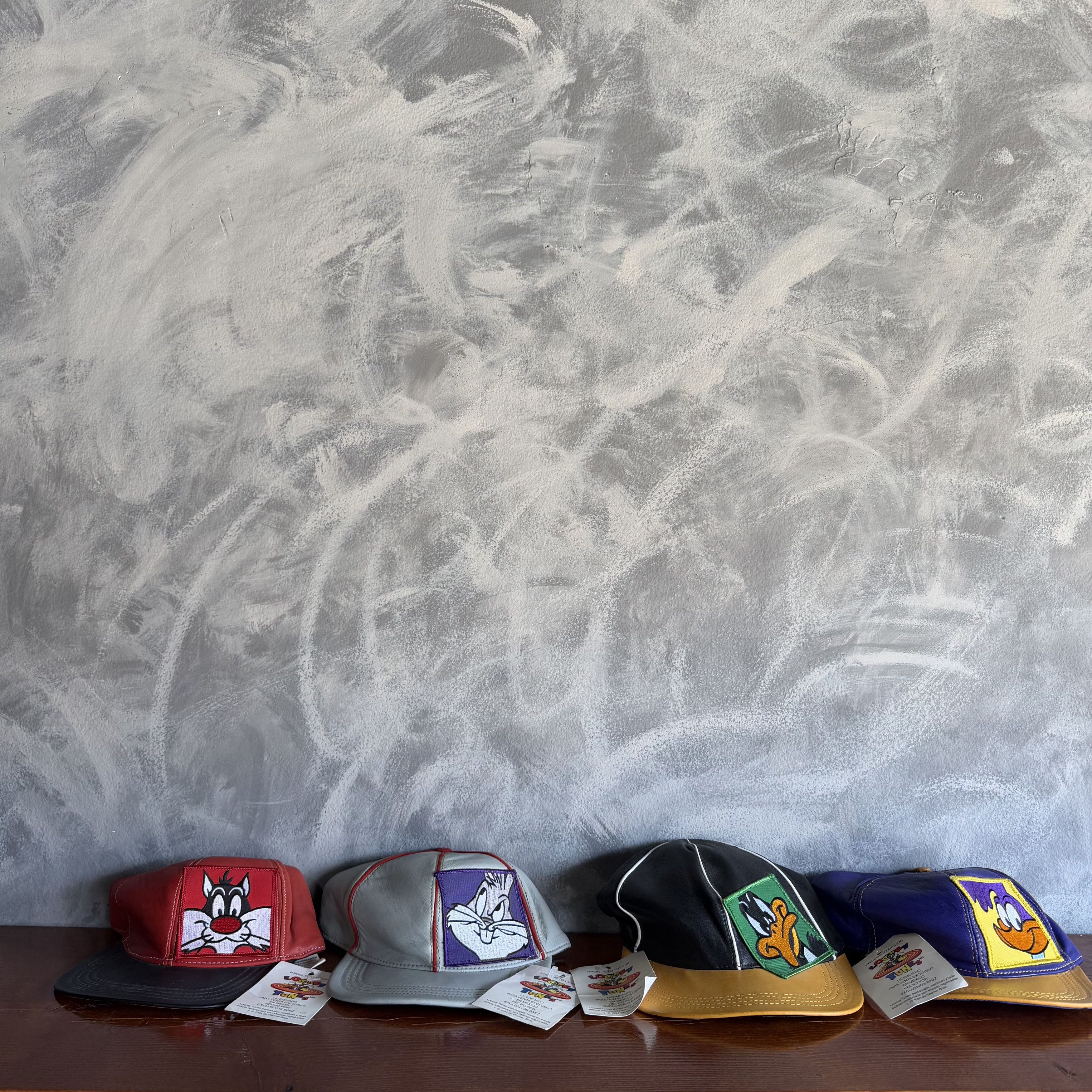 Other Vintage Looney Tunes Baez Leather Caps DS Snapback Hat Size ONE SIZE - 1 Thumbnail