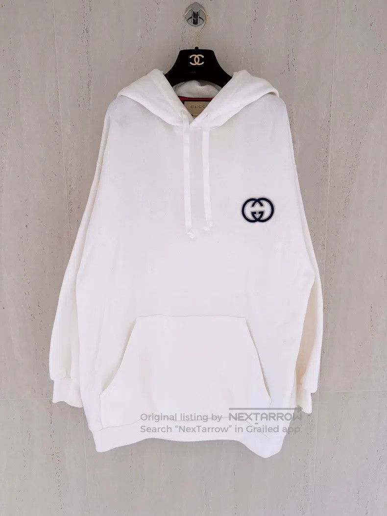 Gucci Gucci Logo white loose sweatshirt Size US S / EU 44-46 / 1 - 1 Thumbnail