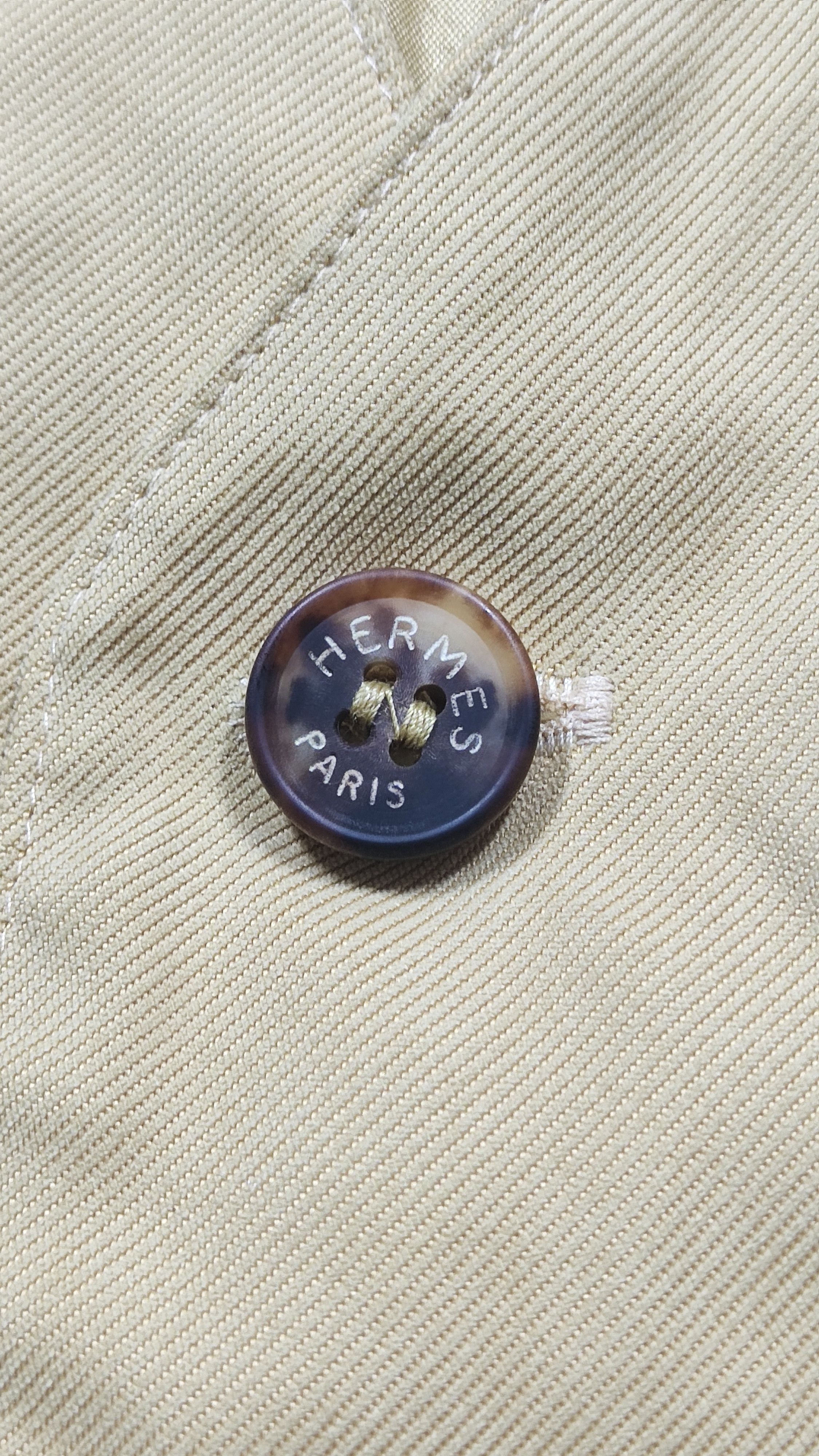 Designer × Hermes HERMES BEIGE BUTTON-UP VEST – MADE IN FRANCE Size US S / EU 44-46 / 1 - 7 Thumbnail