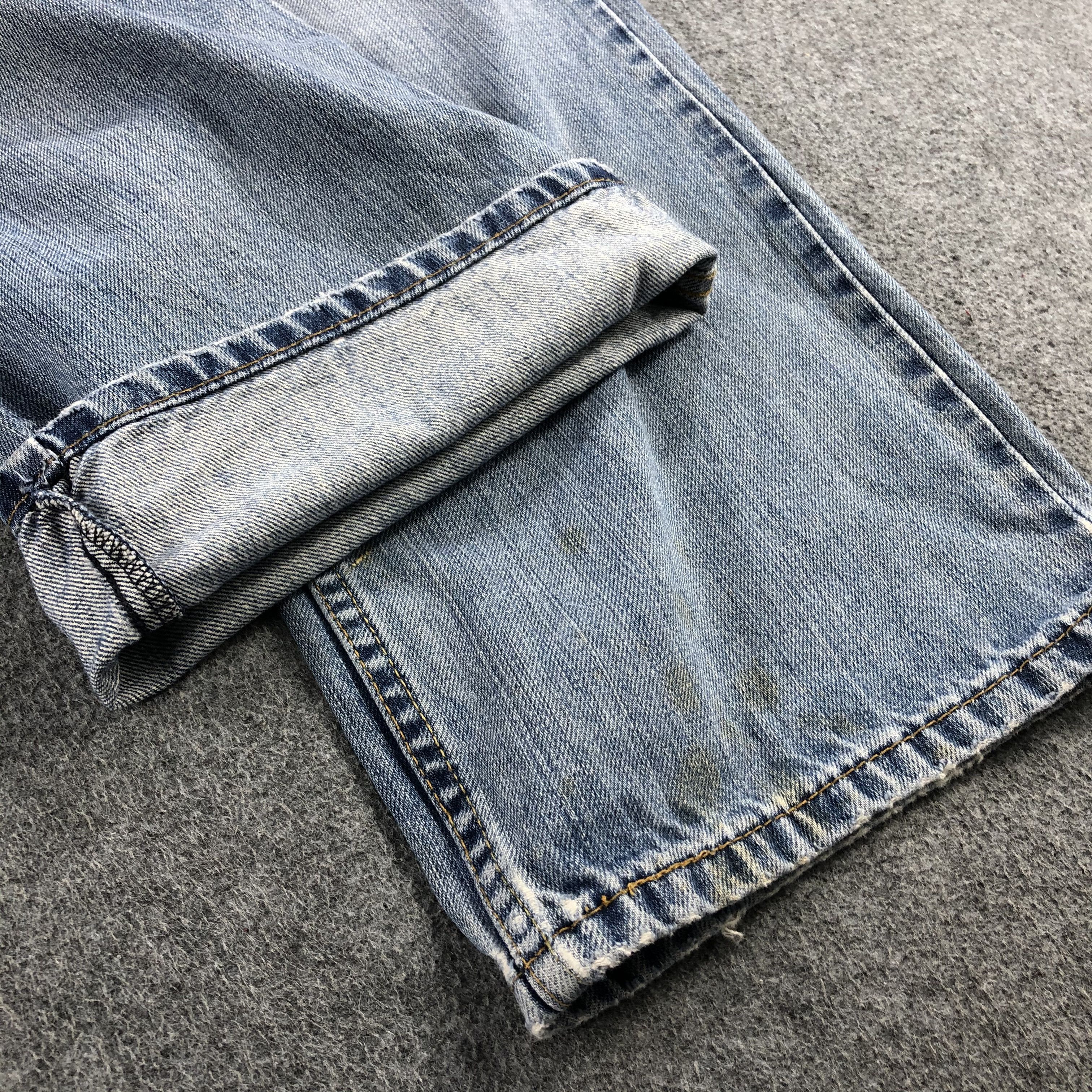 Levi's Vintage Light Wash Levis 569 Jeans-J2193 Size US 35 - 7 Thumbnail