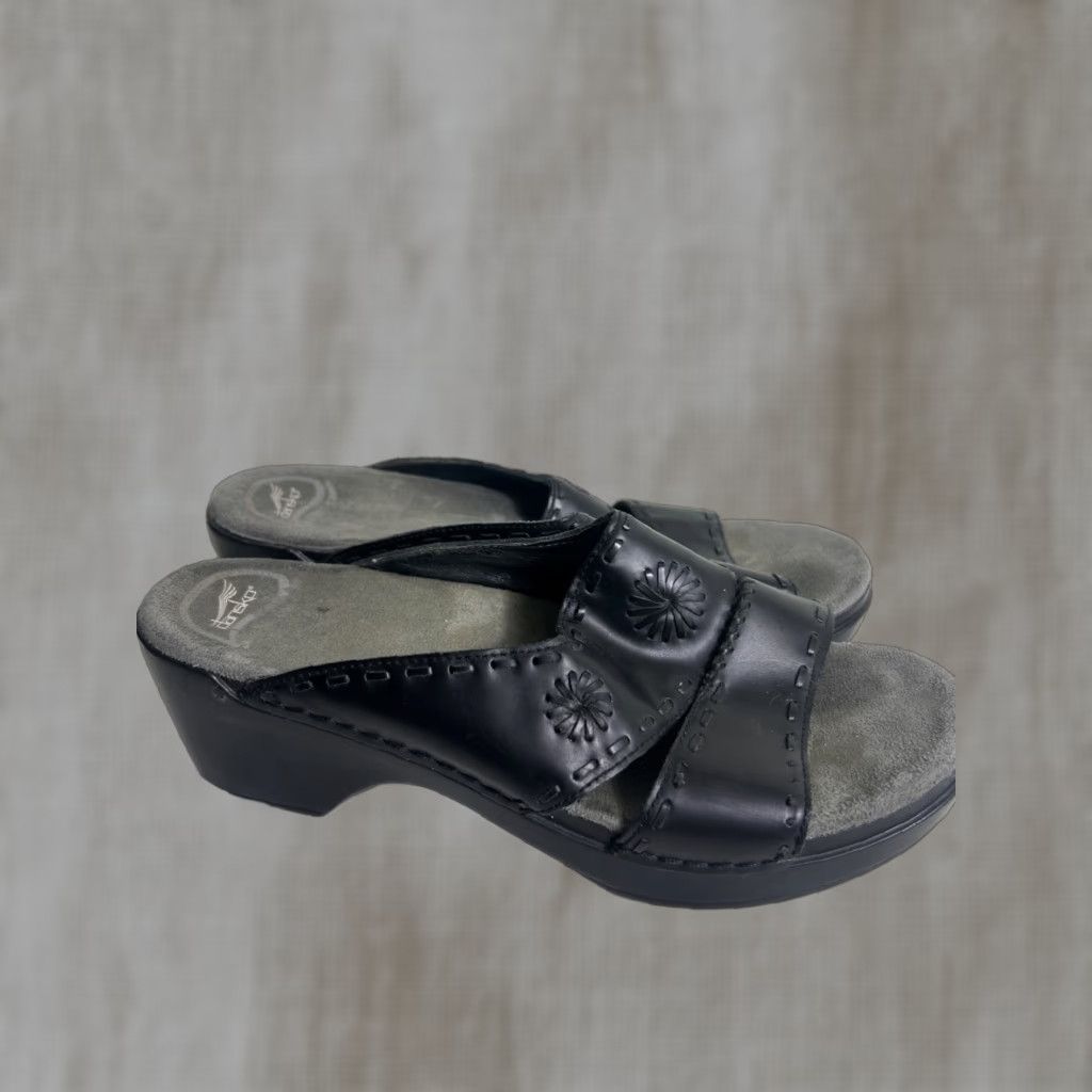 Dansko Dansko Open Toe Wedge Sandal Slip-On Black Leather Women US 10 40"} Size US 10 / IT 40 - 1 Thumbnail
