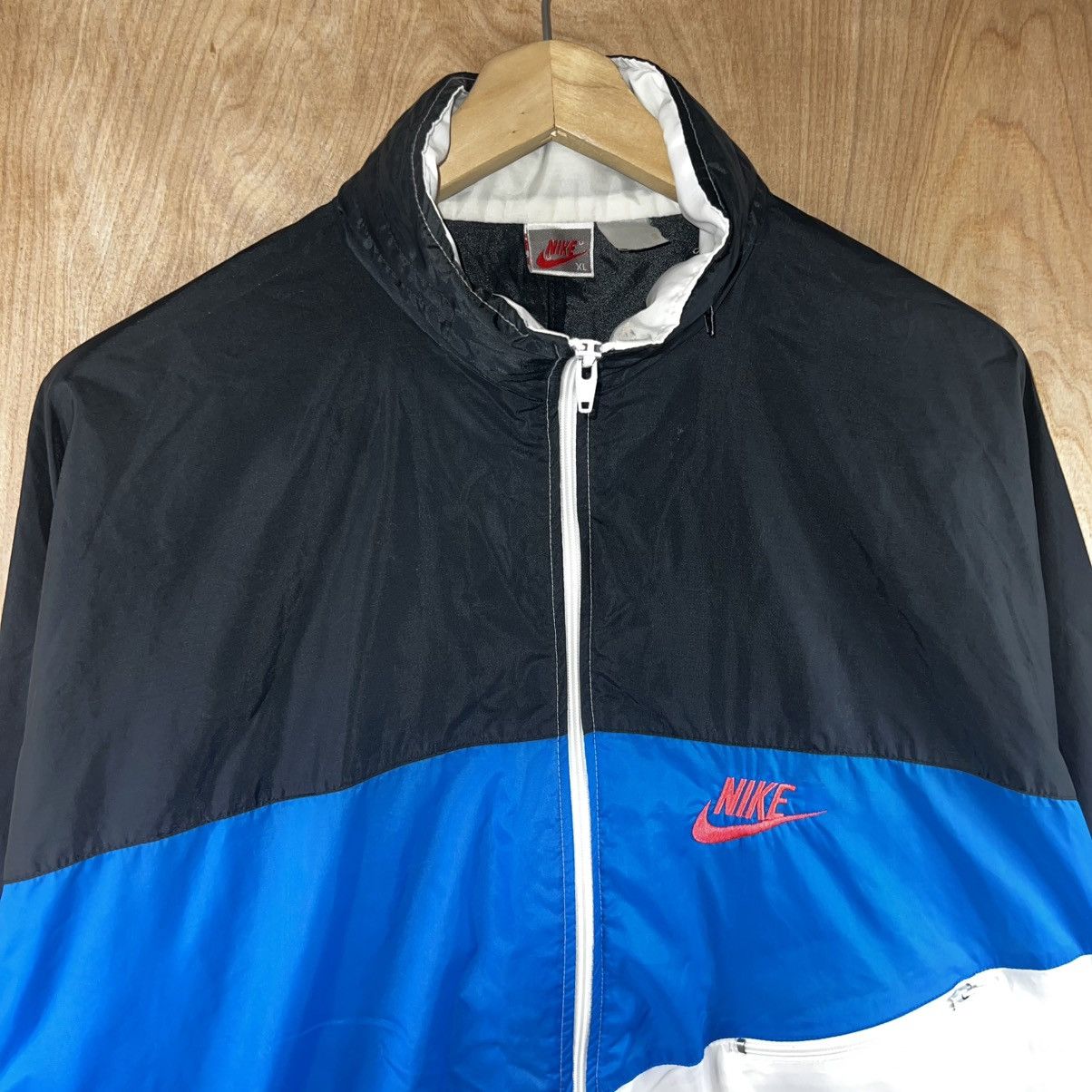 Nike VINTAGE 90s NIKE FULL ZIP LOGO WINDBREAKER JACKET Size US XL / EU 56 / 4 - 2 Thumbnail