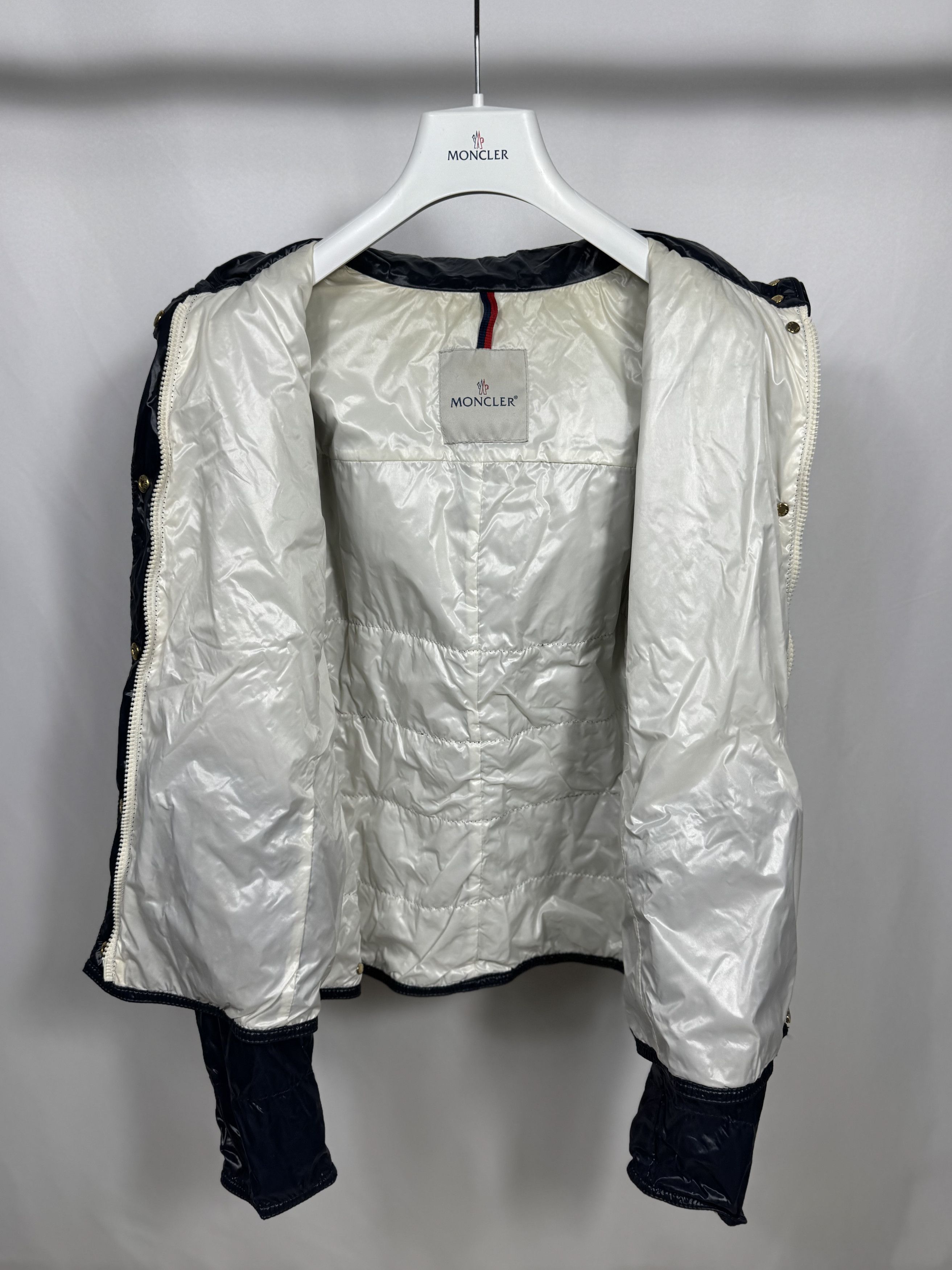 Moncler Moncler Lil Ladies Jacket Size L / US 10 / IT 46 - 5 Thumbnail