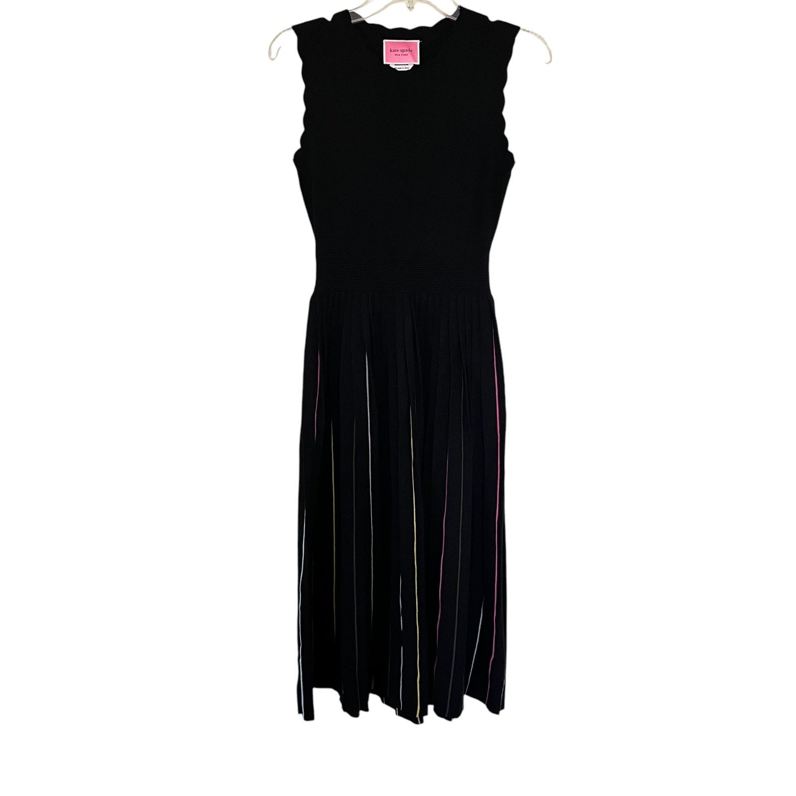Kate Spade Kate Spade Black Pleated Scalloped Knit Sweater Midi Dress Size XS / US 0-2 / IT 36-38 - 2 Thumbnail