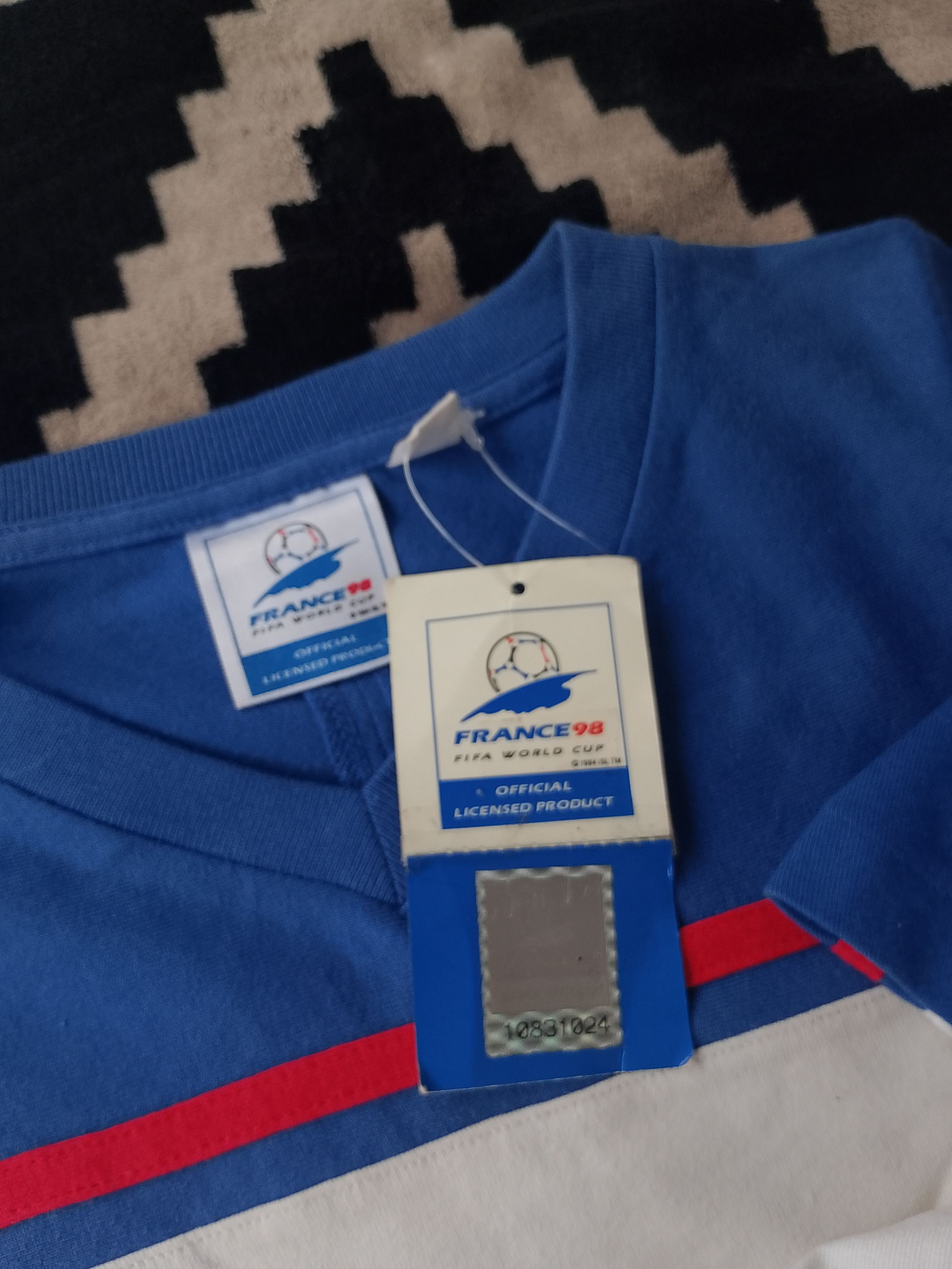 Other Rare 1998 FIFA World Cup France Merchandise Tricolore Tshirt Size US L / EU 52-54 / 3 - 9 Thumbnail