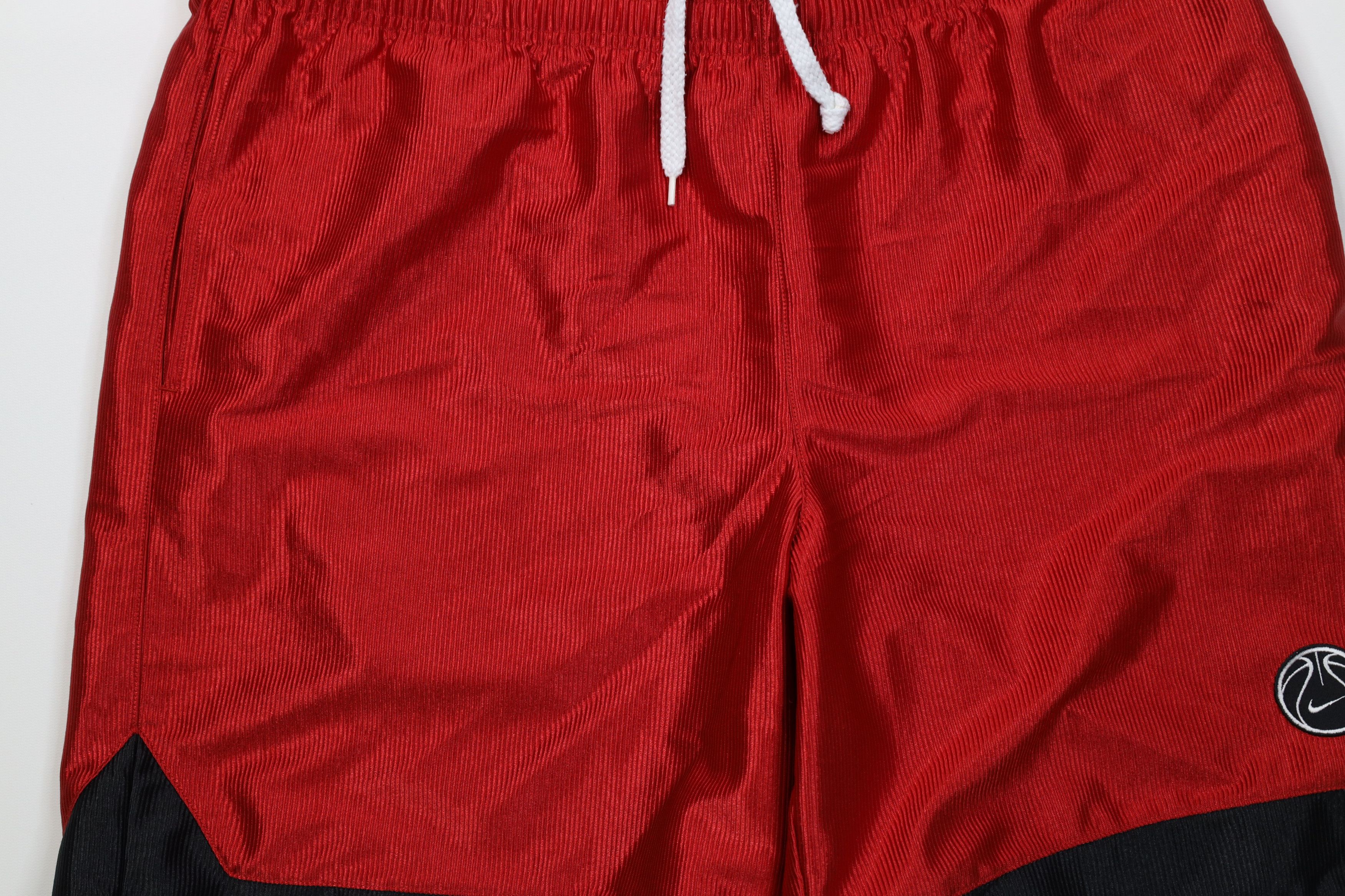 Nike Vintage Nike Scott Mini Swoosh Dazzle Basketball Shorts Red Size US 34 / EU 50 - 3 Thumbnail