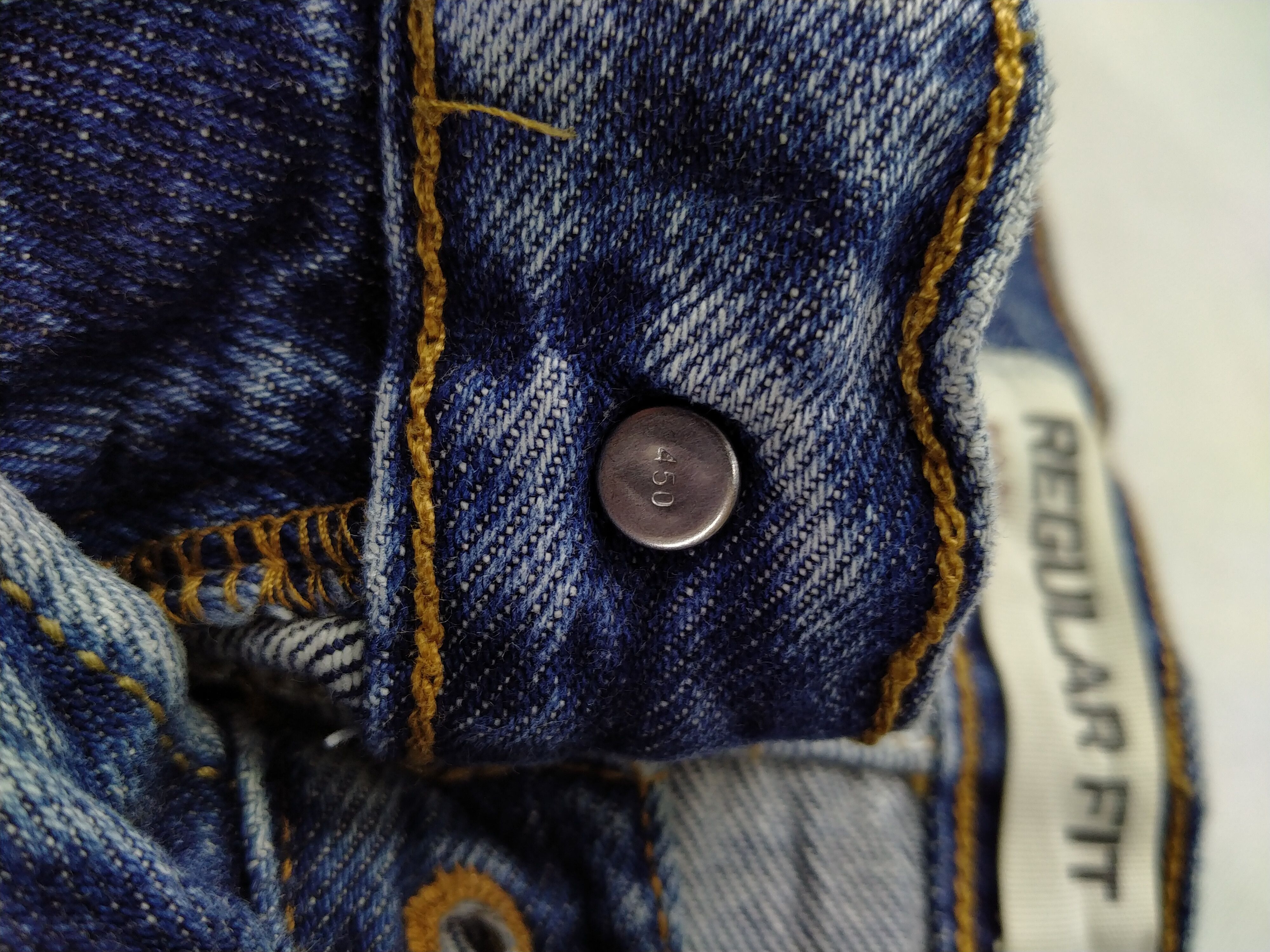 Levi's Vintage Levi's 505 Regular Fit Denim 35 x 28 Denim -JN380 Size US 35 - 7 Thumbnail