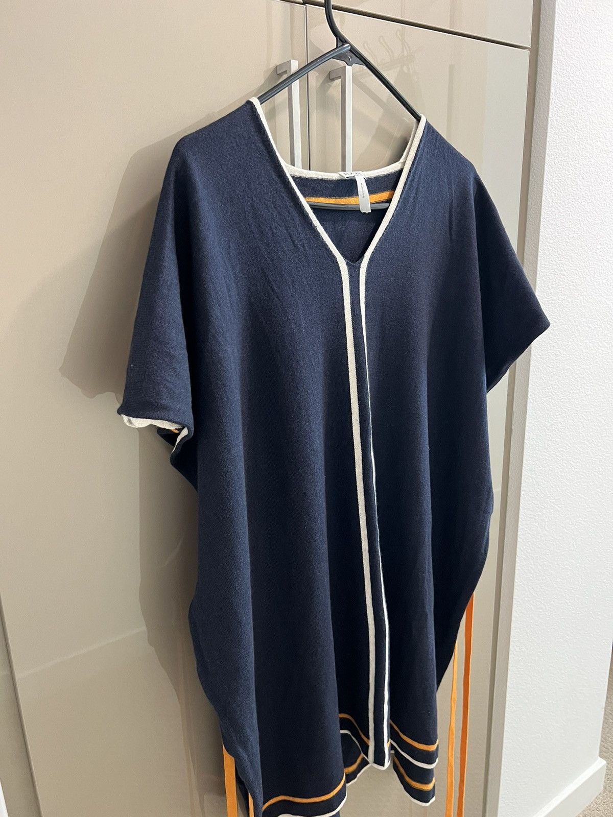 Loewe Loewe V-Neck Poncho Top Size S / US 4 / IT 40 - 1 Thumbnail