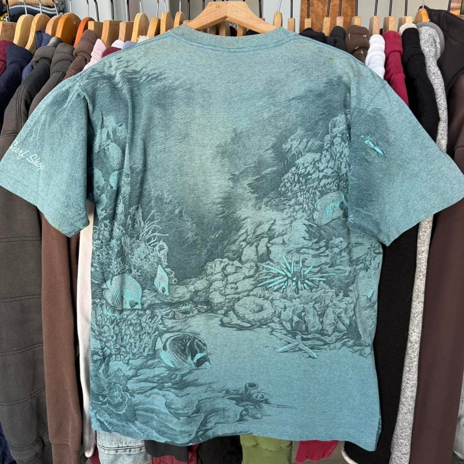 Other Vintage 90s Sea Turtle Surf All Over Print T-Shirt Size US L / EU 52-54 / 3 - 7 Thumbnail