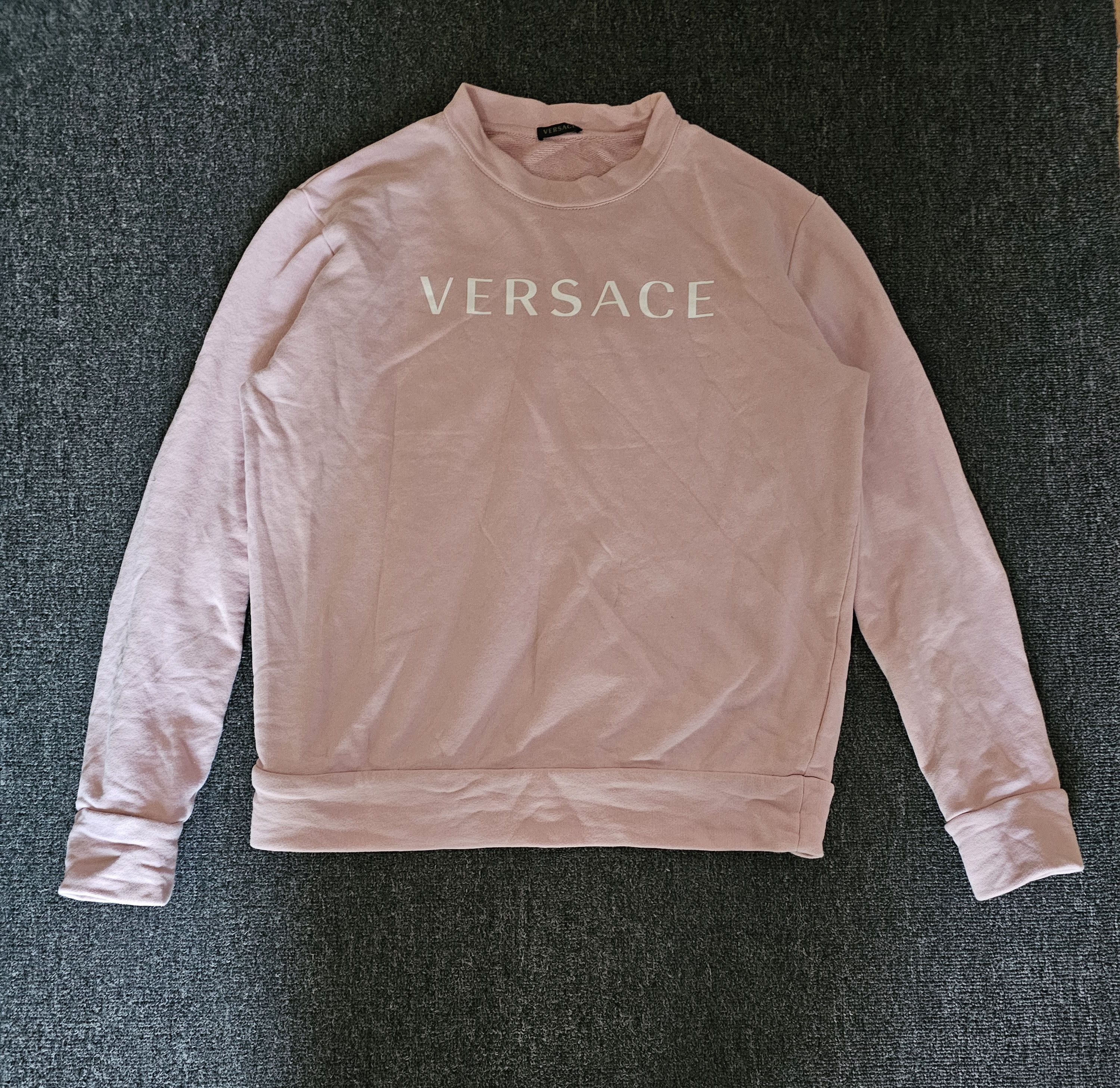Versace Versace Unisex Pink Sweatshirts size 44/M Size US S / EU 44-46 / 1 - 1 Thumbnail