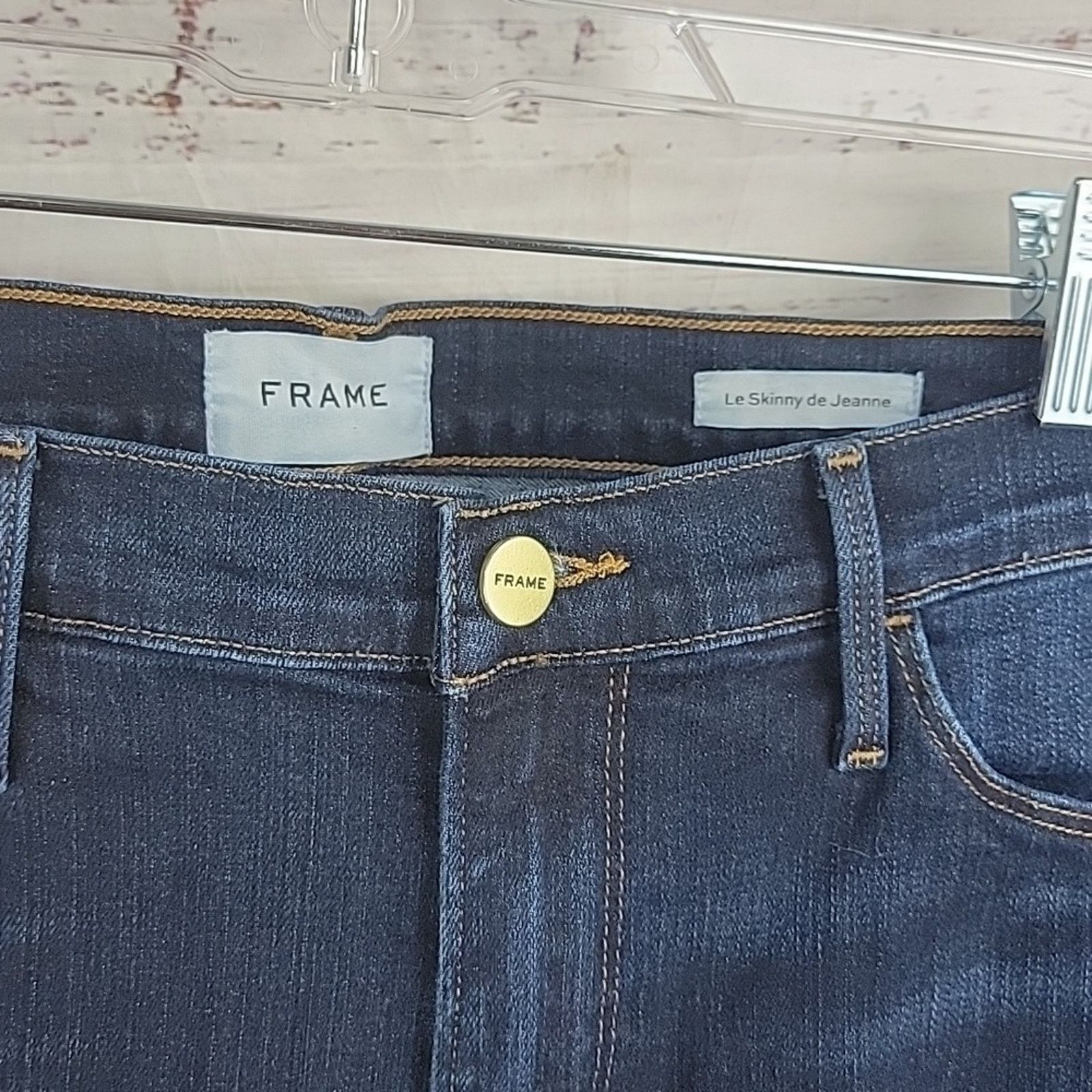 Frame FRAME Le Skinny de Jeanne Dark Wash Mid Rise Jeans 30 Size 30" / US 8 / IT 44 - 7 Thumbnail
