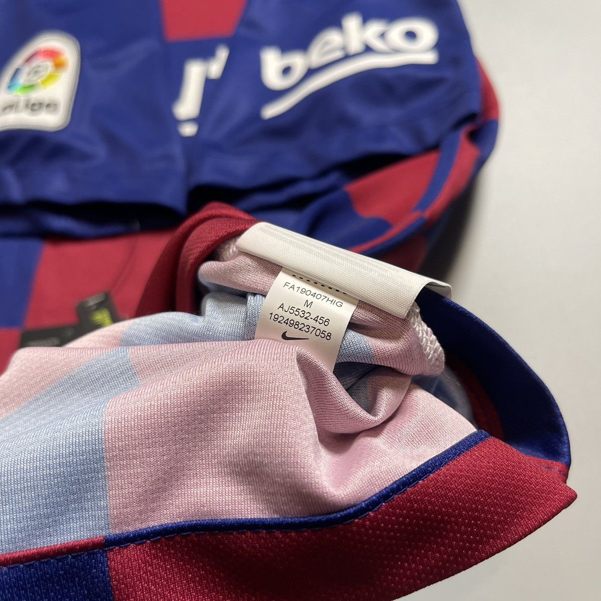 Nike × Vintage NWT BARCELONA NIKE 2019/2020 FOOTBALL HOME JERSEY #10 MESSI Size US M / EU 48-50 / 2 - 14 Thumbnail
