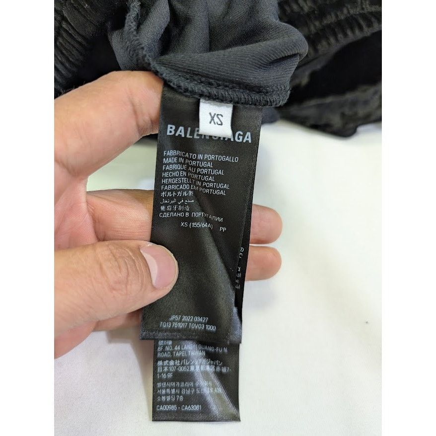 Balenciaga o1rshd1 Baggy Pants BB Paris Icon Shiny Velvet in Black Size US 28 / EU 44 - 14 Thumbnail