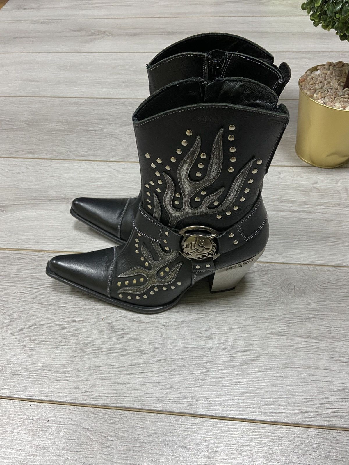New Rock New Rock skull 💀🔥 flame vintage eco leather avantgarde boots Size US 7 / IT 37 - 5 Thumbnail