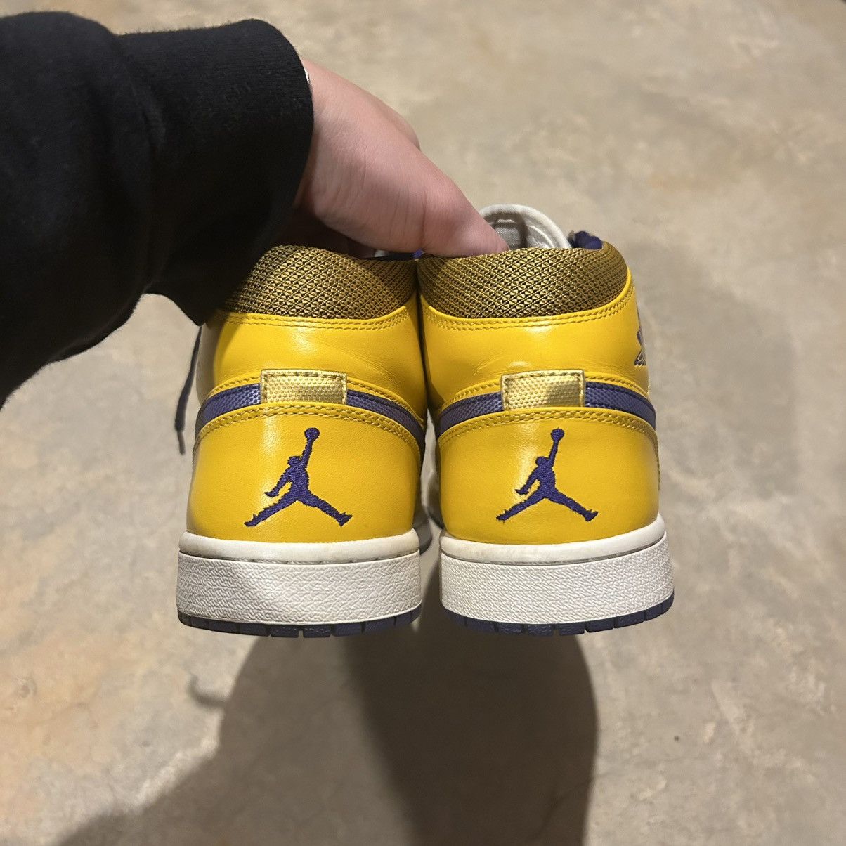 Jordan Brand Air Jordan 1 Mid Lakers 2013 US 10.5 Size US 10.5 / EU 43-44 - 5 Thumbnail