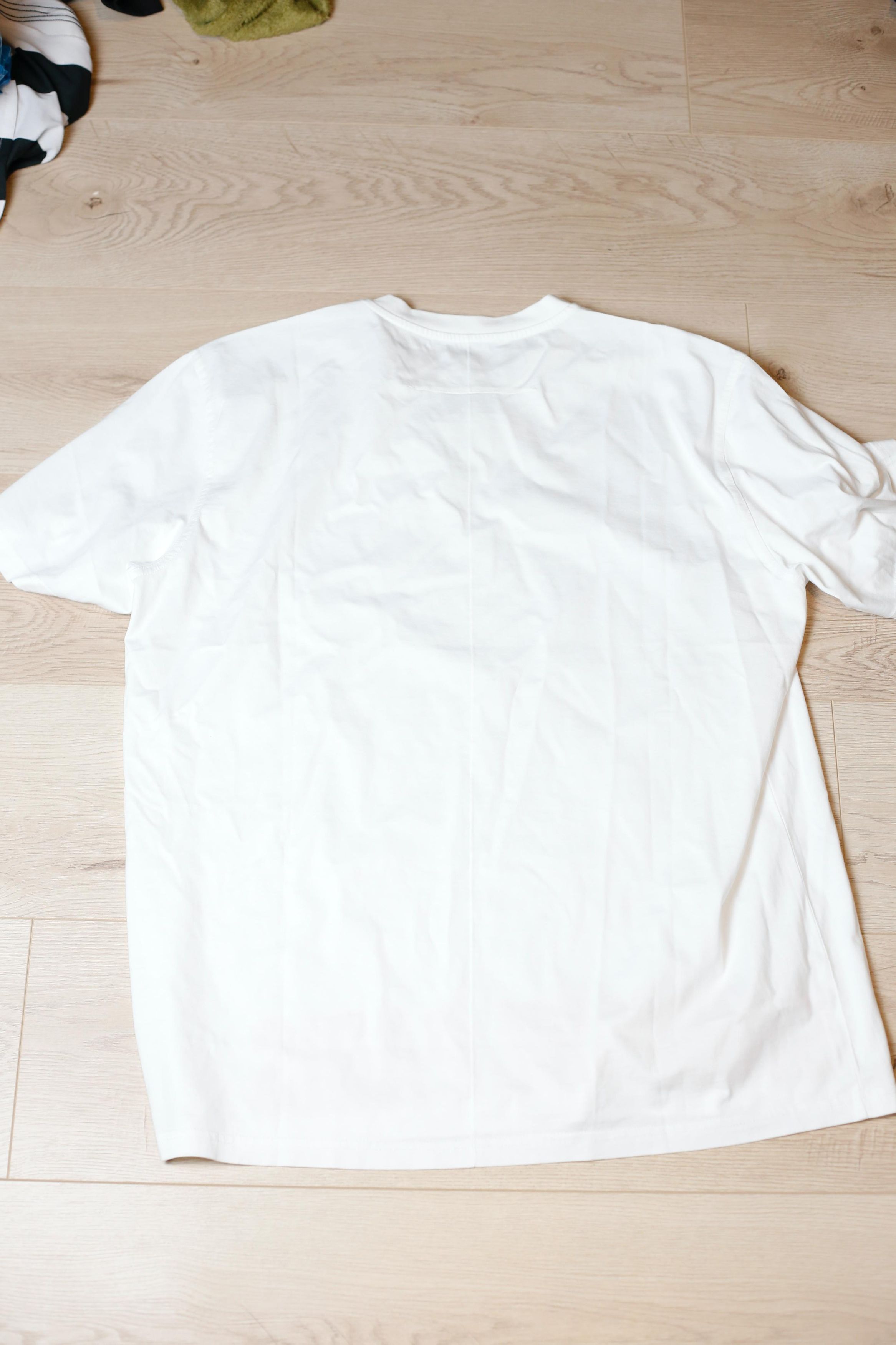 Givenchy Givenchy Paris spellout logo hem print tee shirt Size US L / EU 52-54 / 3 - 4 Thumbnail