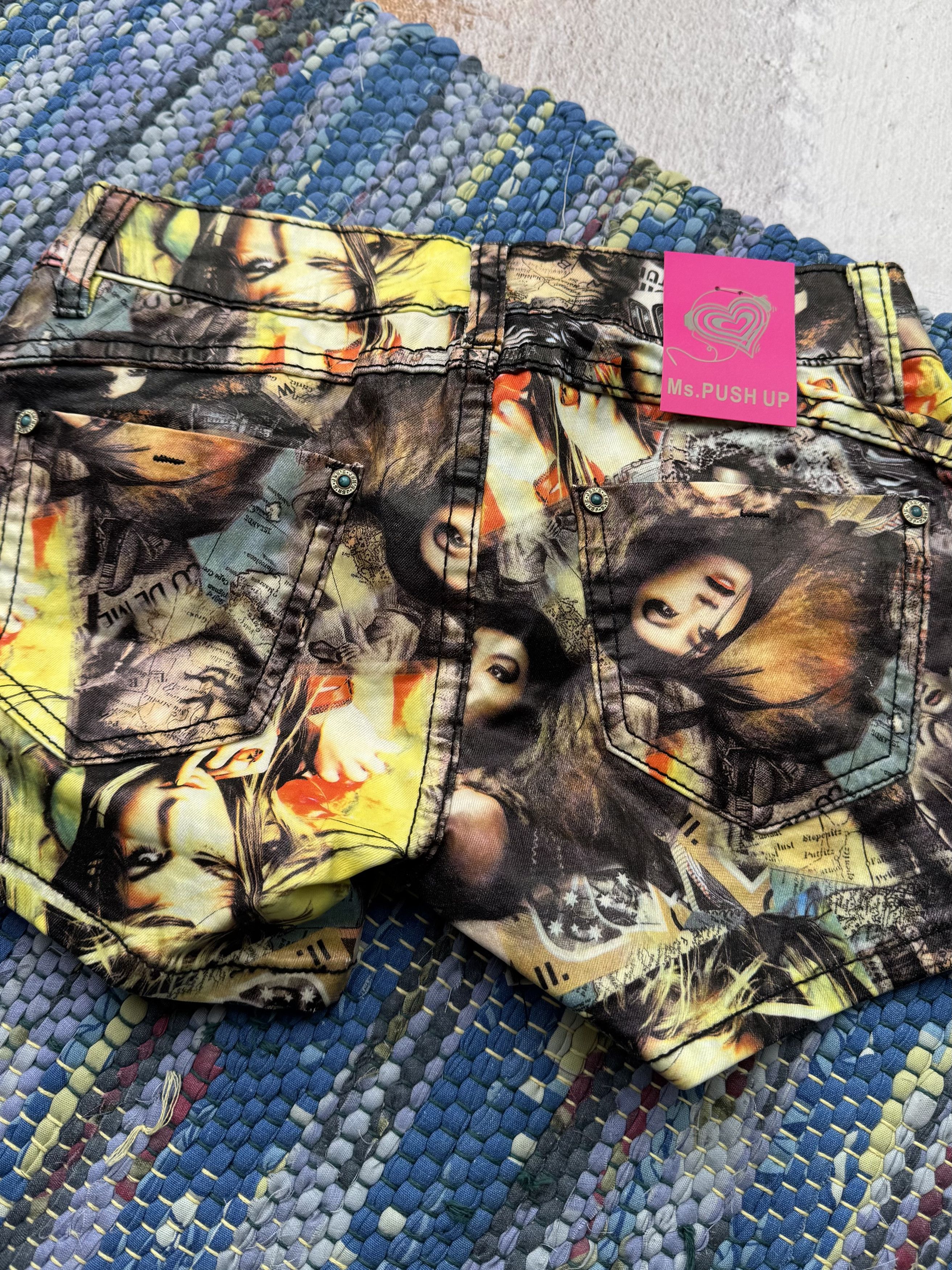 Vintage Vintage Printed Mini Shorts A562(148)D15 Size 24" / US 00 / IT 34 - 6 Thumbnail