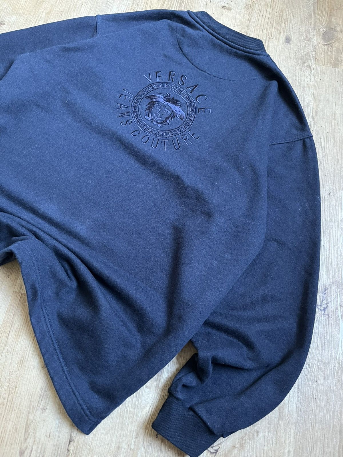 Versace Vintage Versace medusa logo sweatshirt Size US XL / EU 56 / 4 - 1 Thumbnail