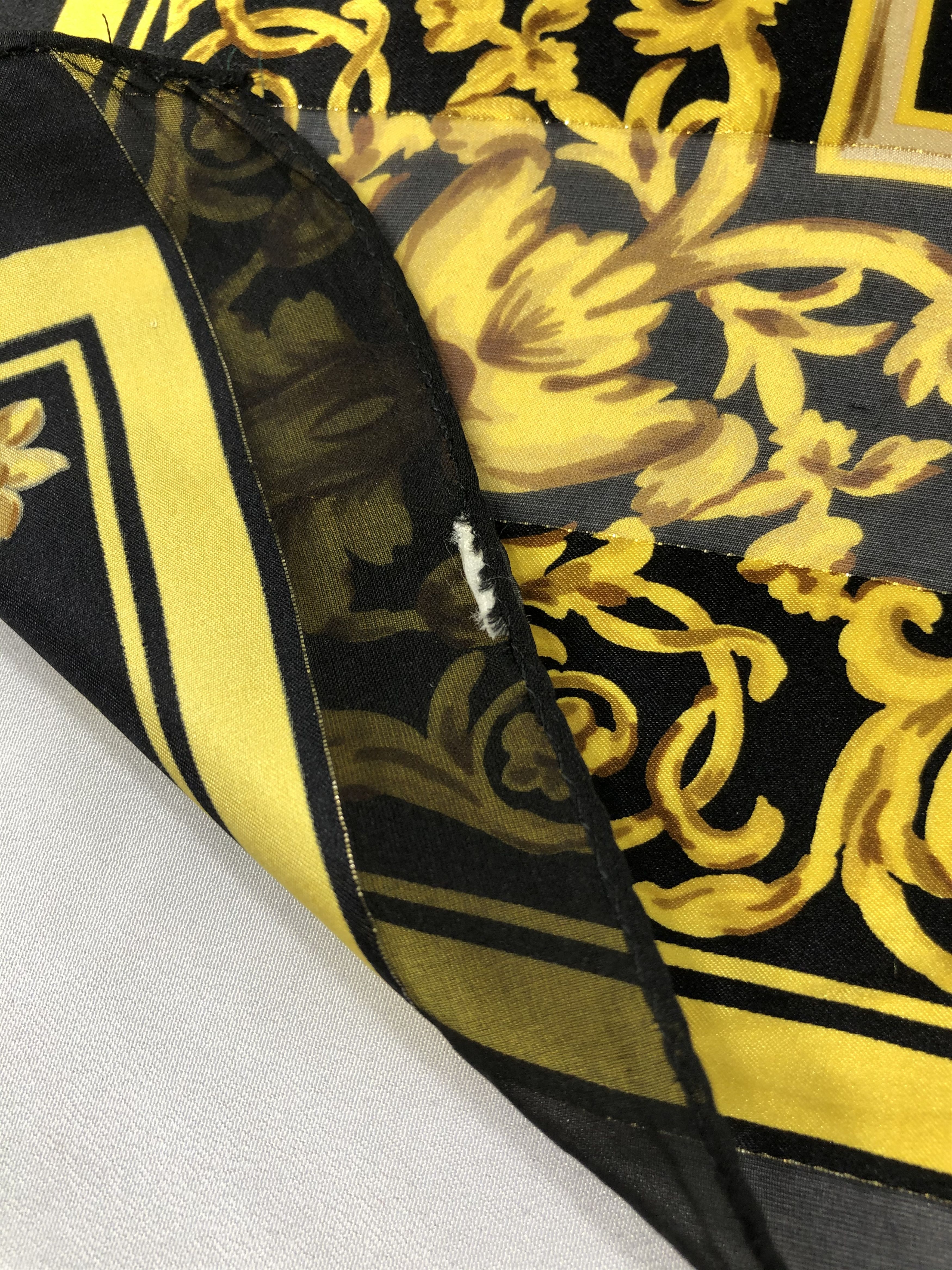 Vintage Vintage La Chatelaine Silk Scarf Size ONE SIZE - 5 Thumbnail